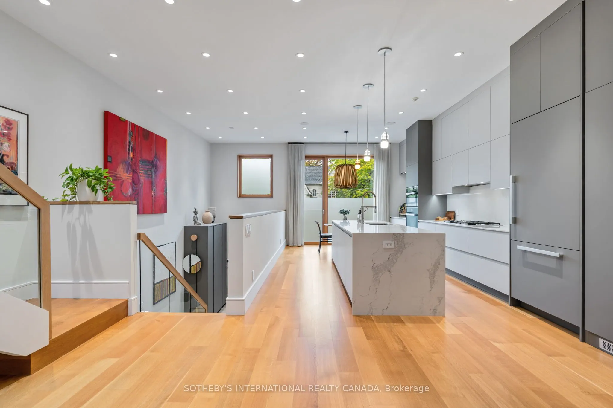67 Heath Street W