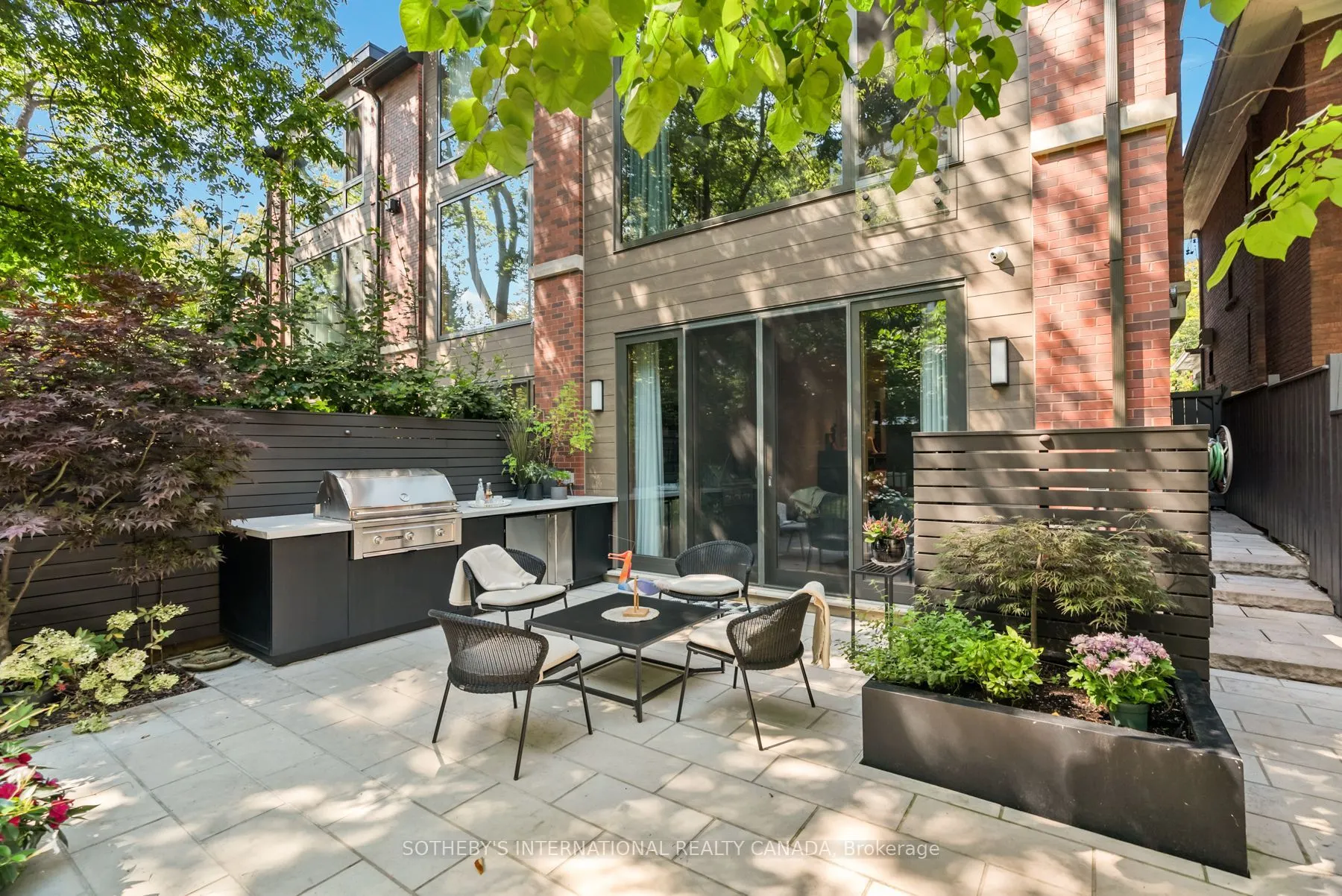 67 Heath Street W