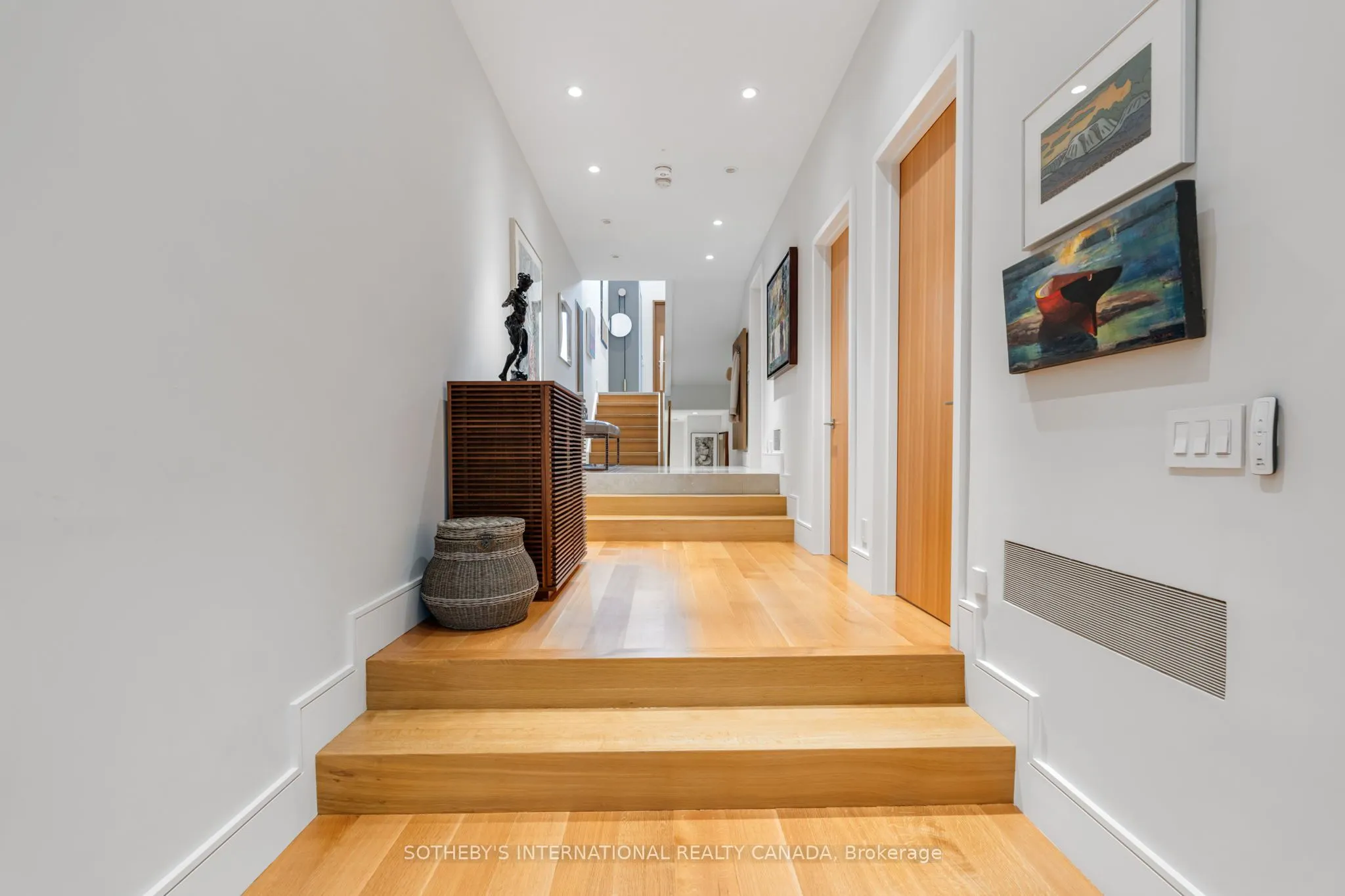 67 Heath Street W