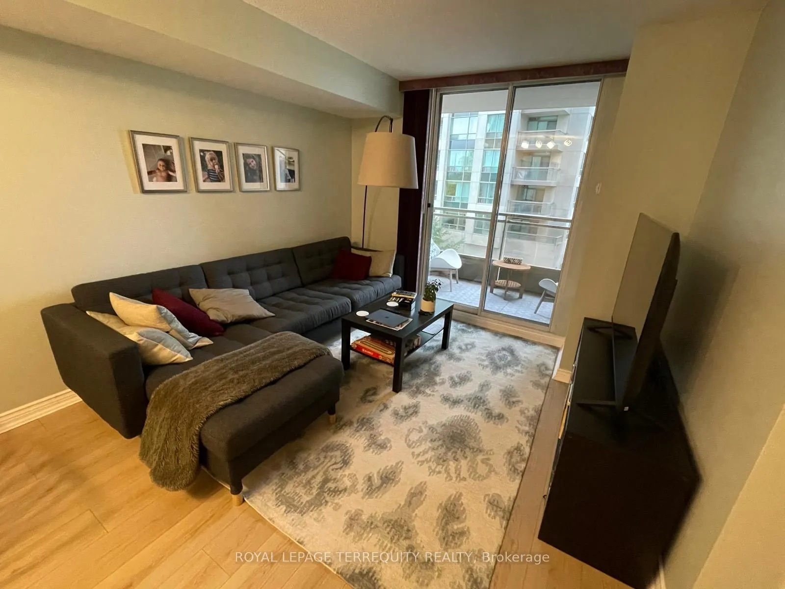 256 Doris Avenue, #601