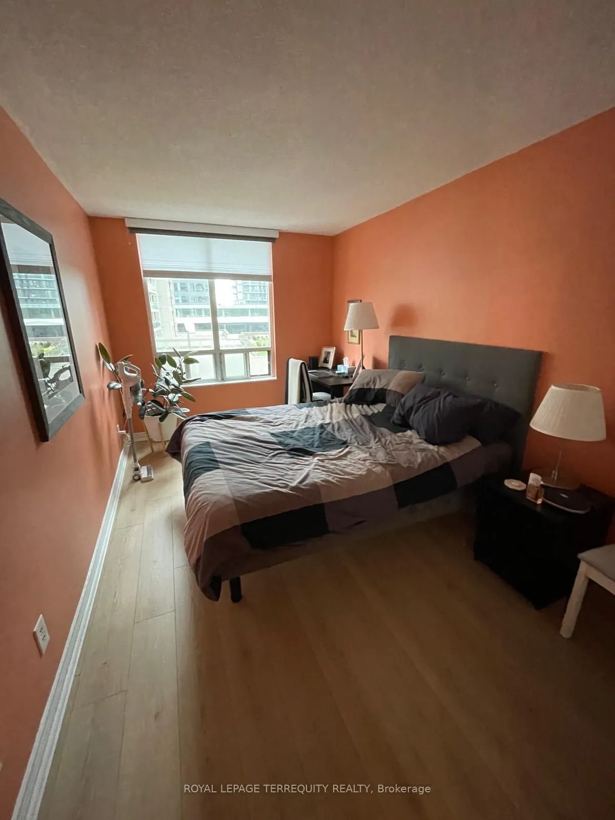 256 Doris Avenue, #601