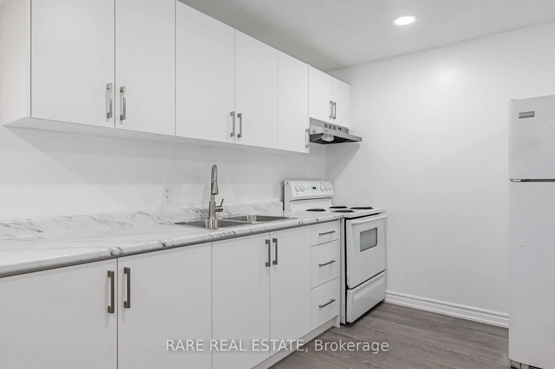 27 Danby Avenue, #2