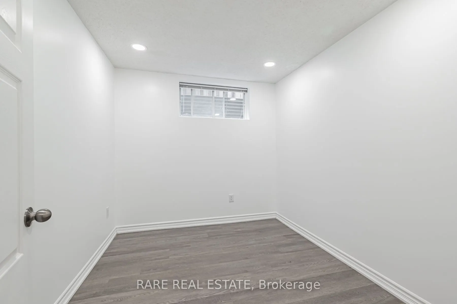 27 Danby Avenue, #2