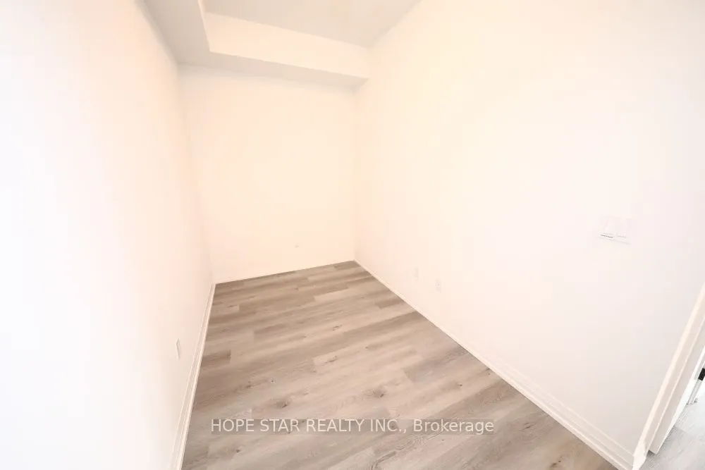 280 Dundas Street W, #2907