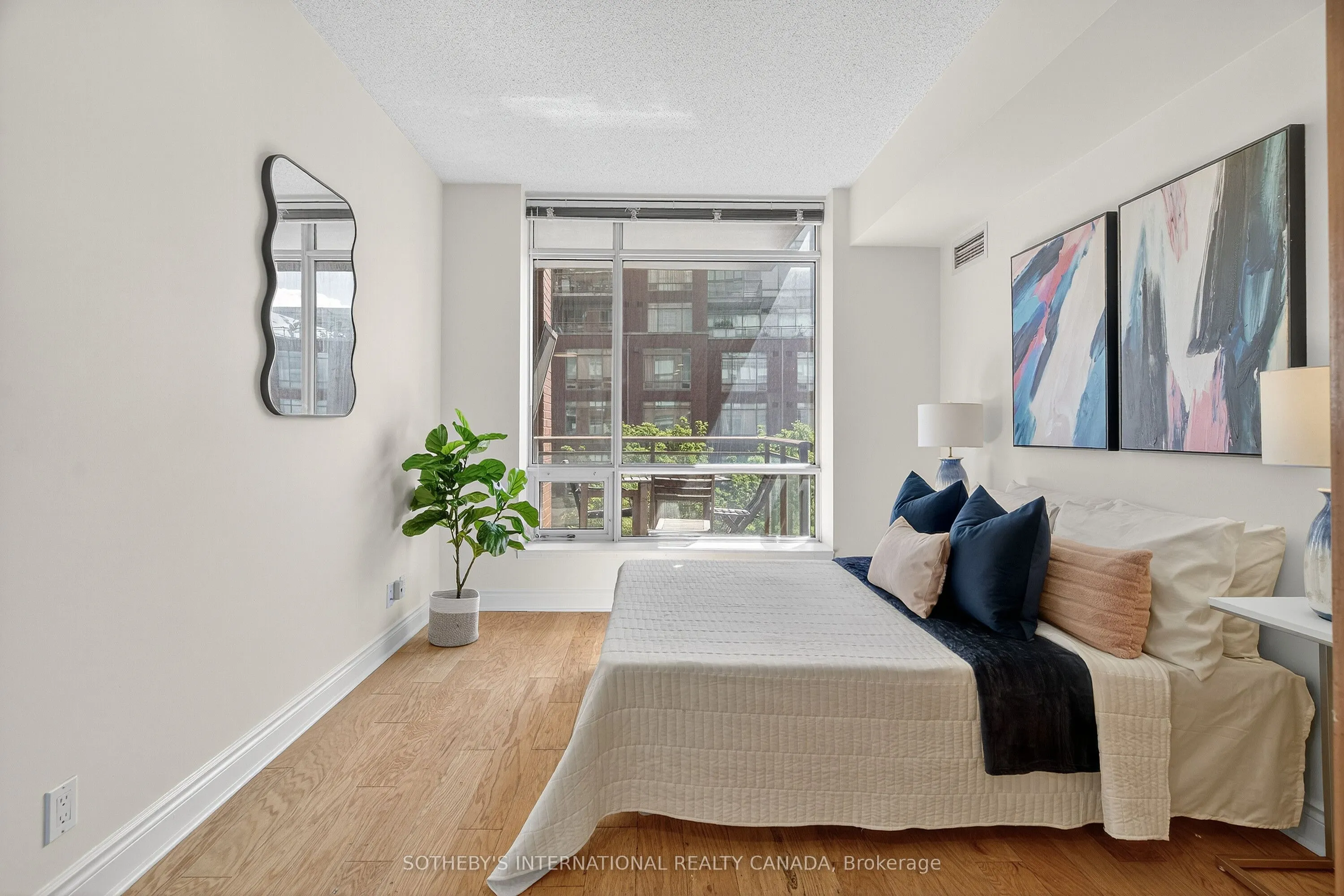 500 Queens Quay W, #405W