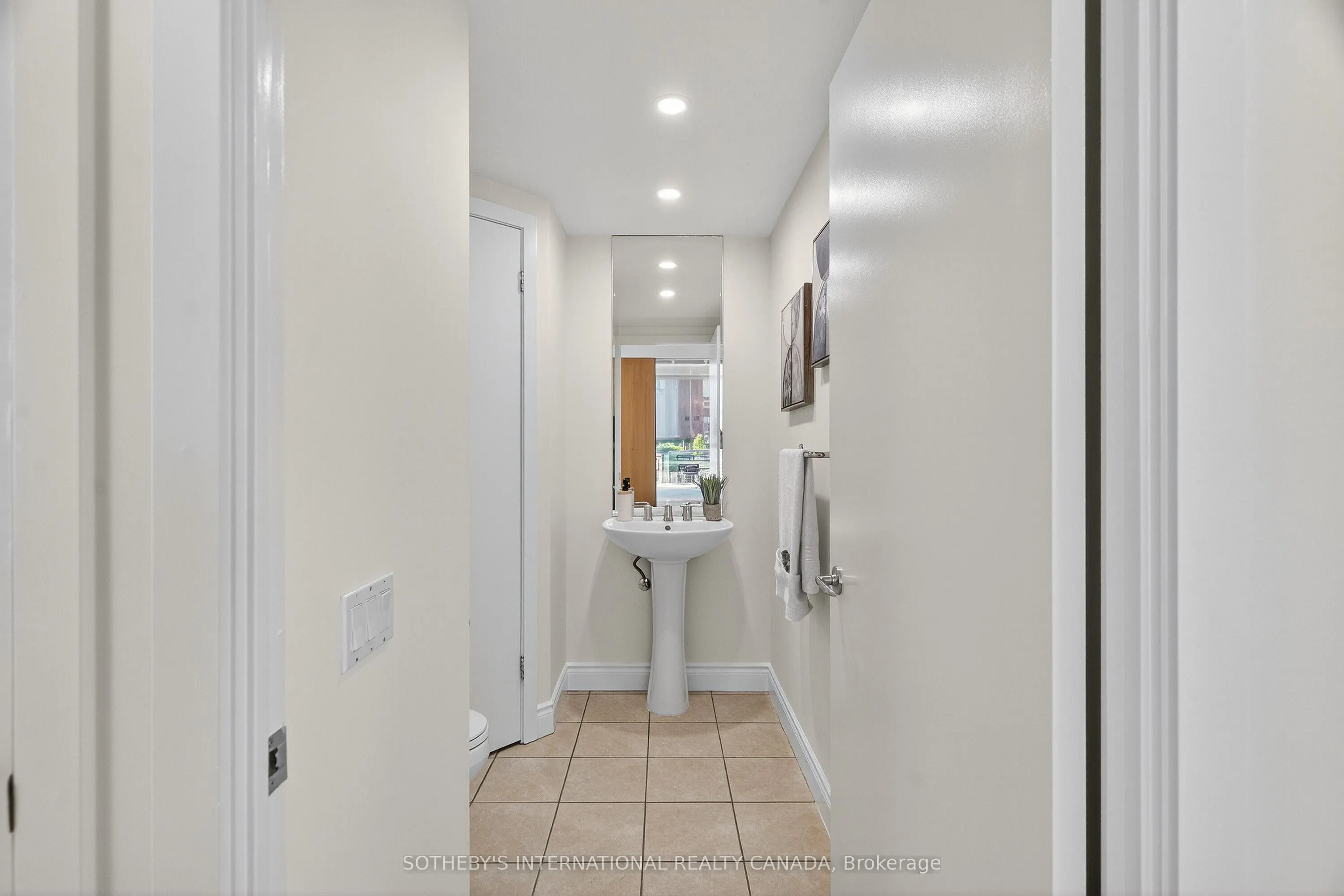 500 Queens Quay W, #405W