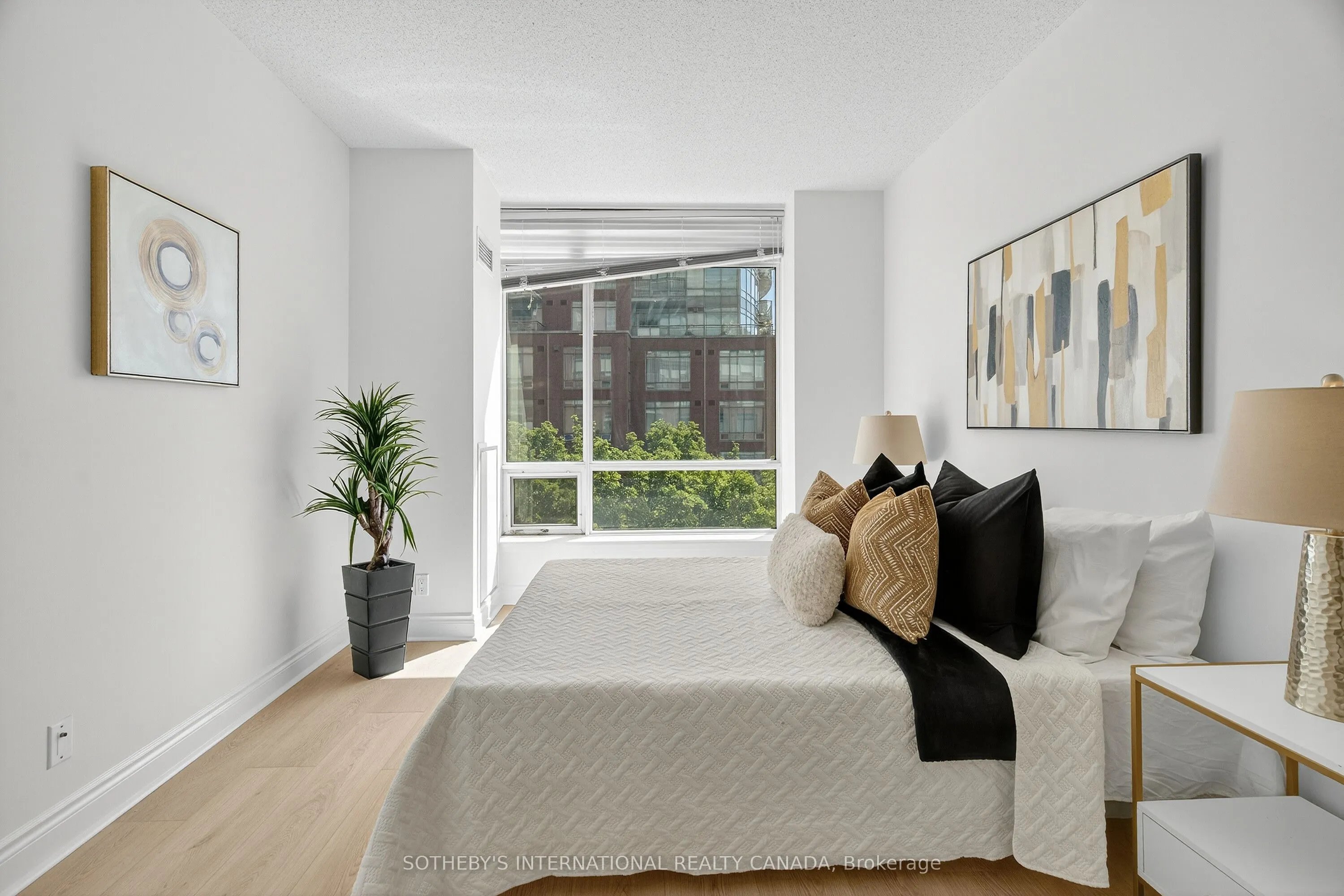 500 Queens Quay W, #405W