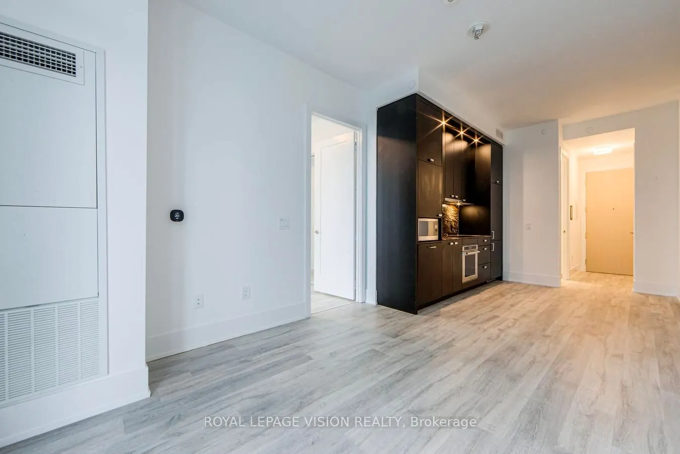 480 Front Street W, #1913