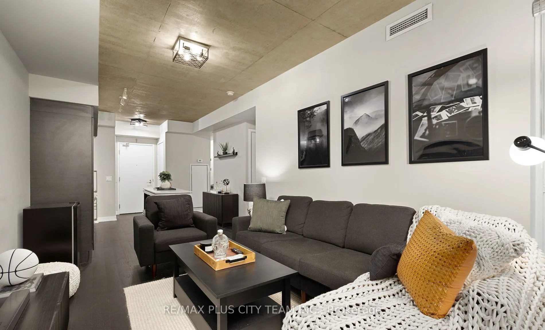 1030 King Street W, #318
