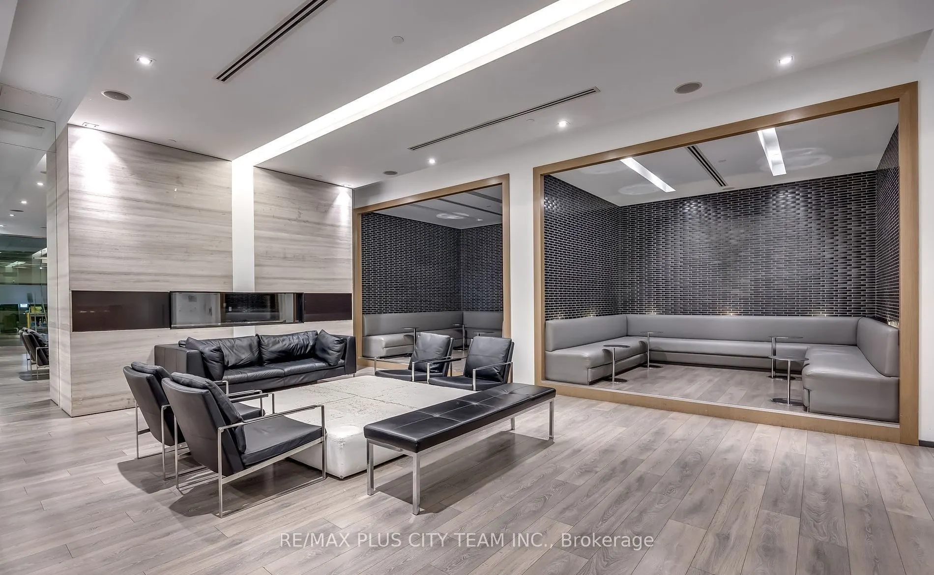 1030 King Street W, #318