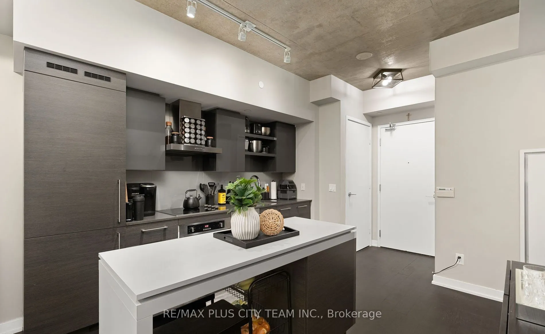 1030 King Street W, #318