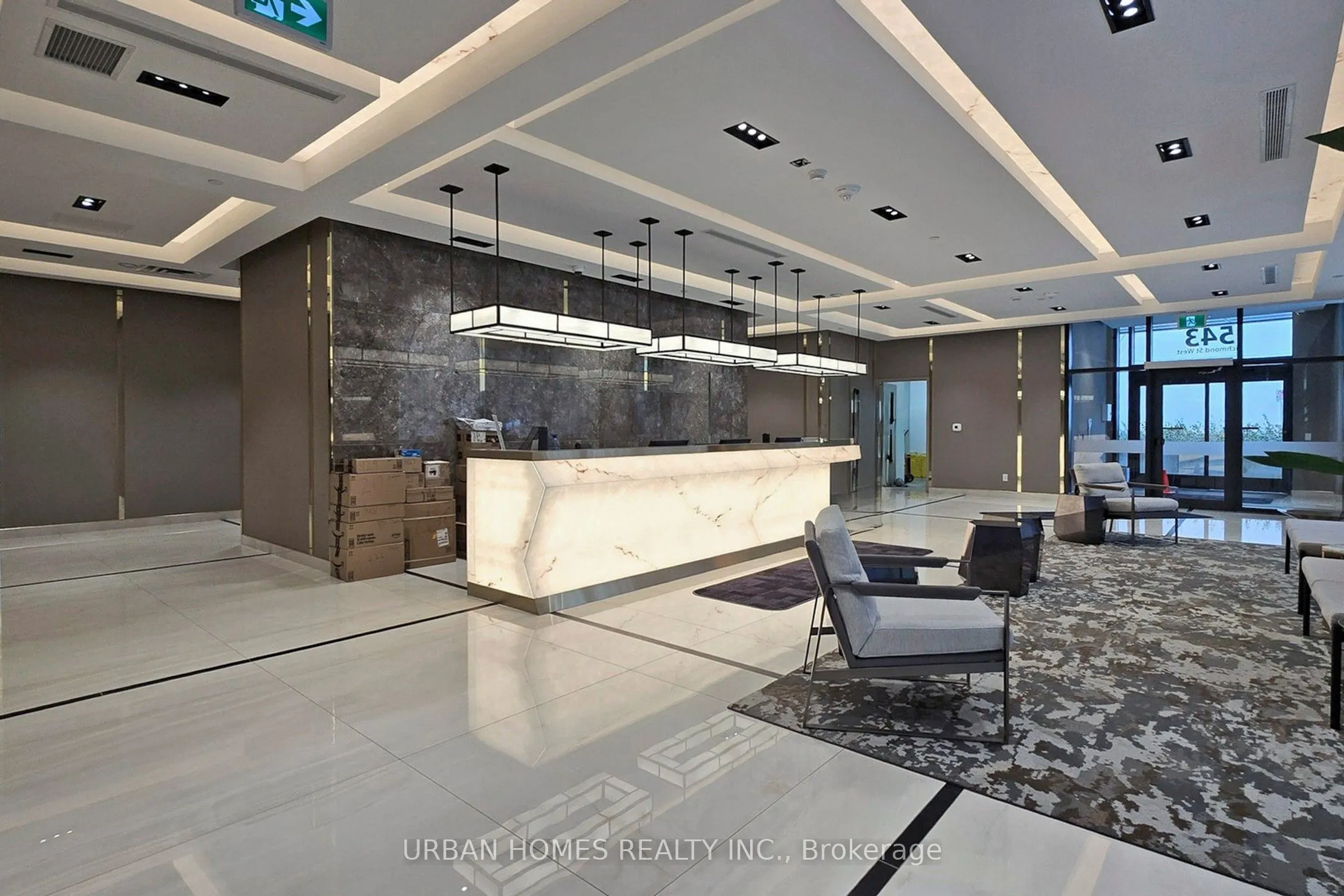 543 Richmond Street W, #737