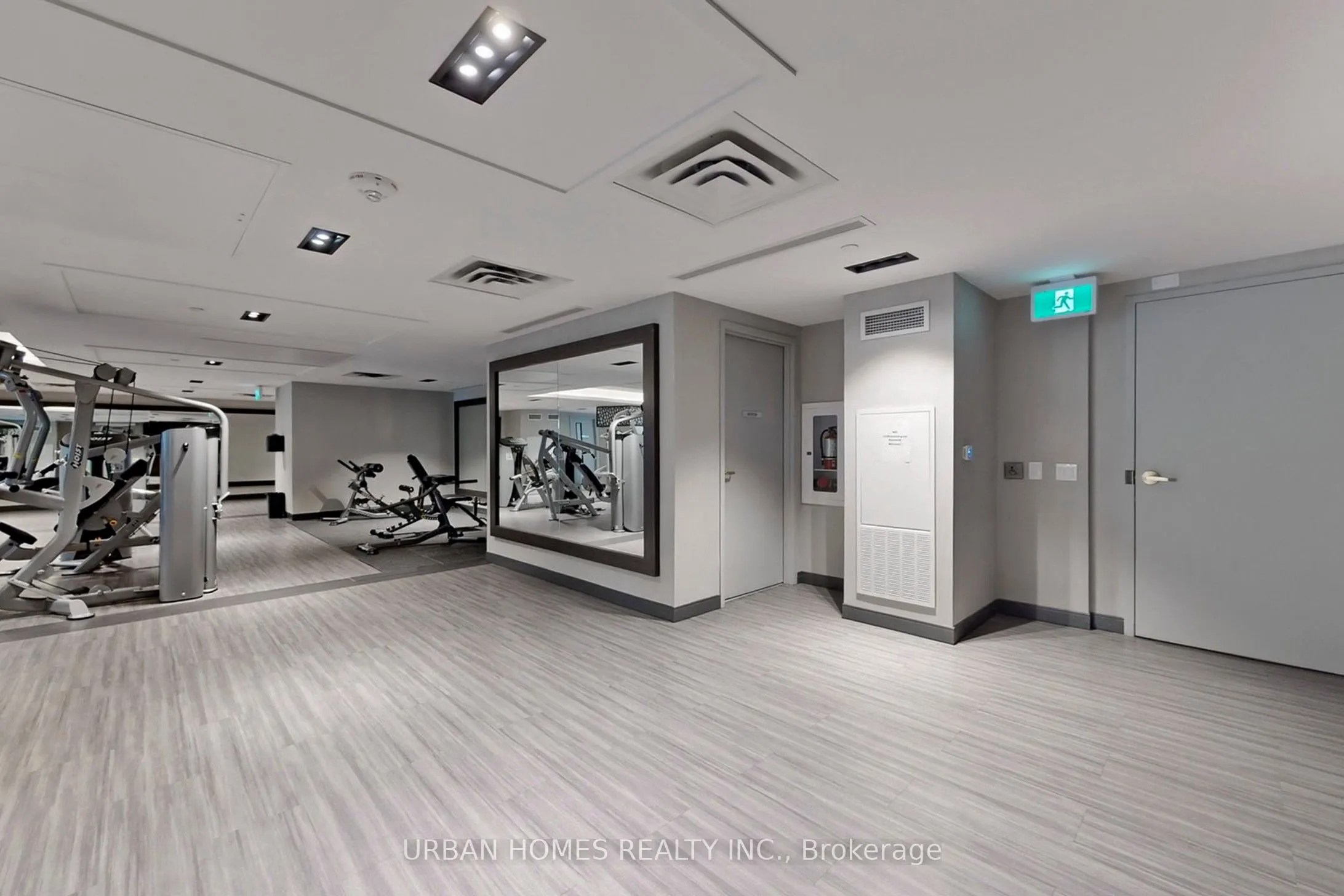 543 Richmond Street W, #737