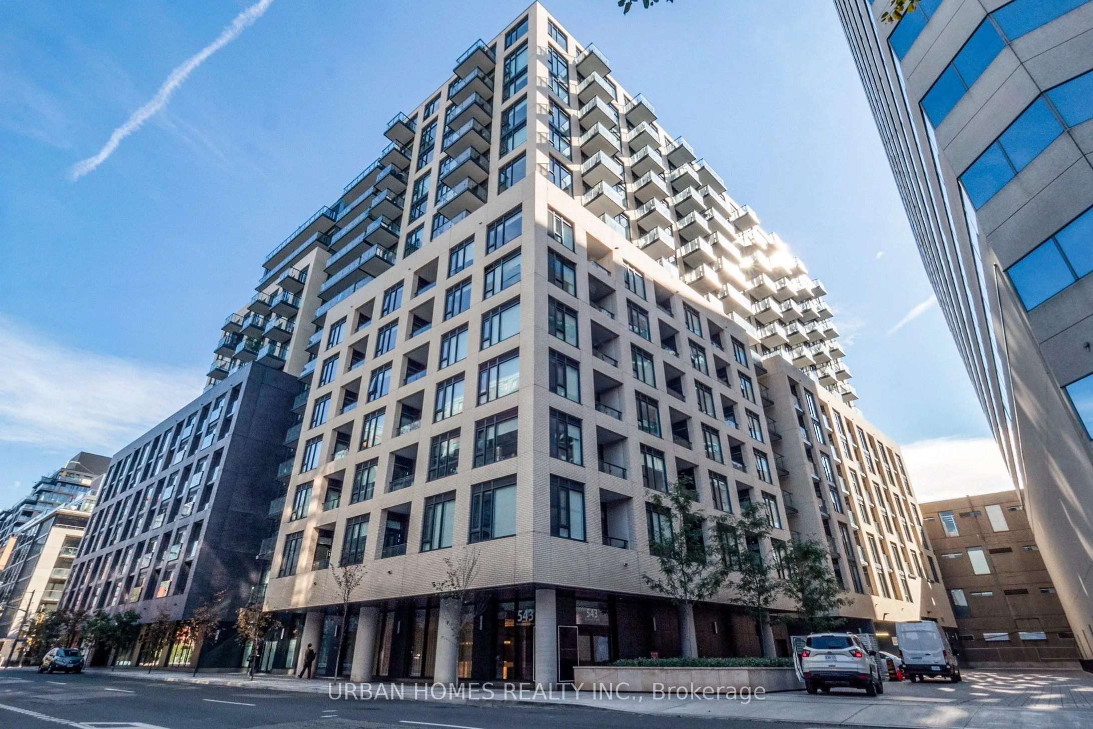 543 Richmond Street W, #737