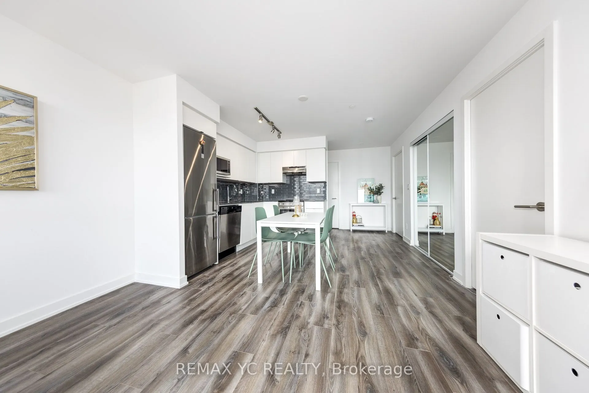 120 Varna Drive, #715