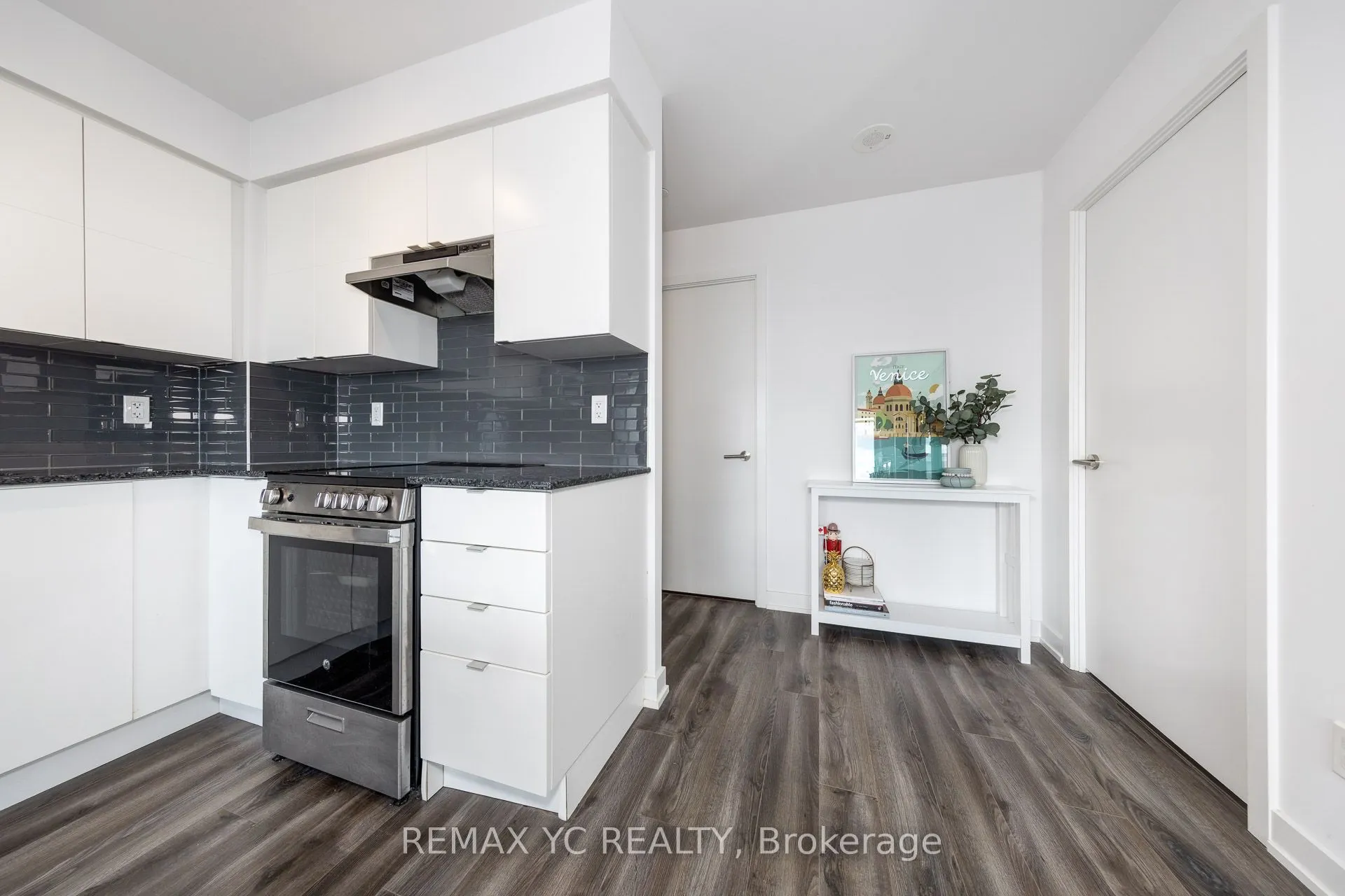 120 Varna Drive, #715