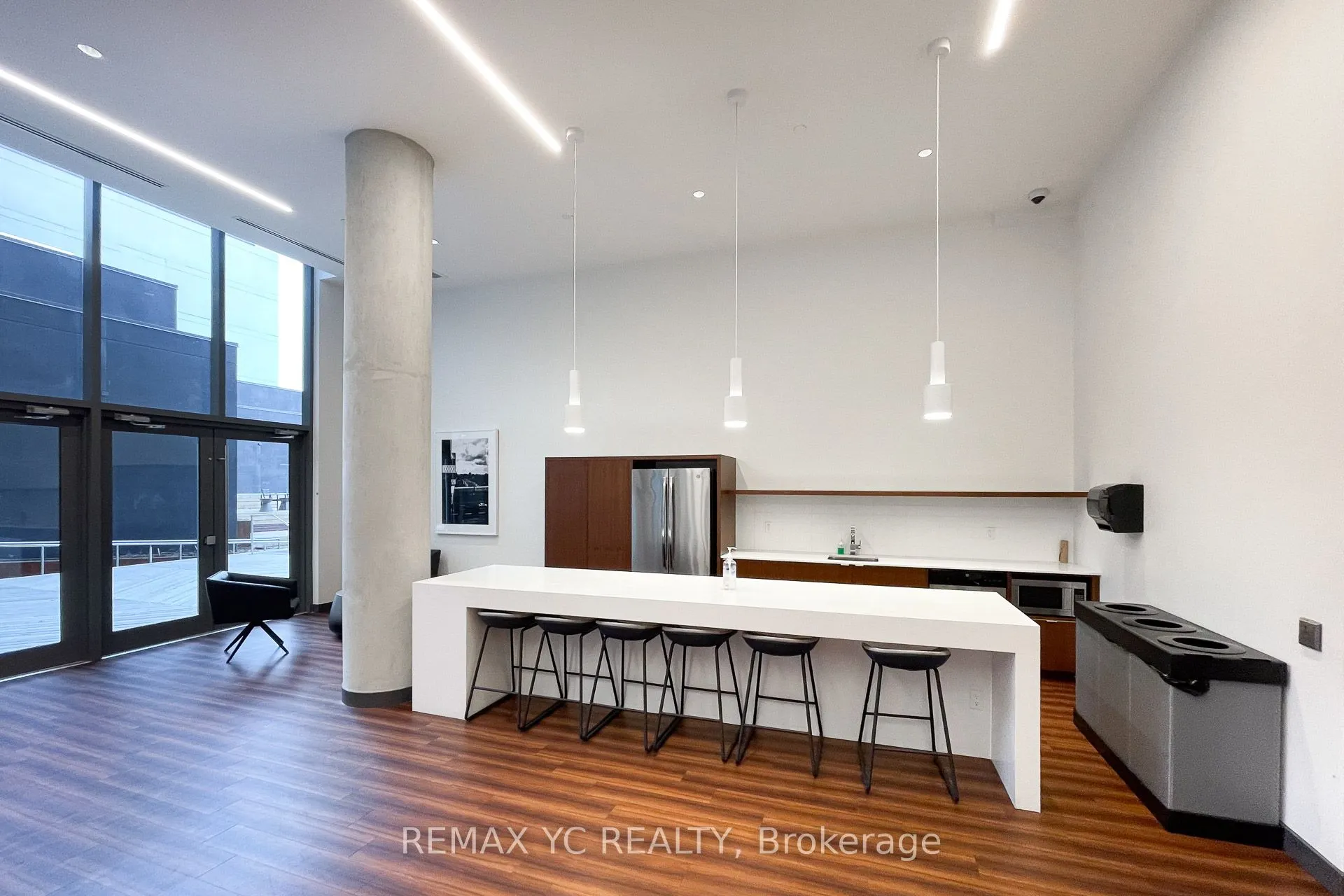 120 Varna Drive, #715