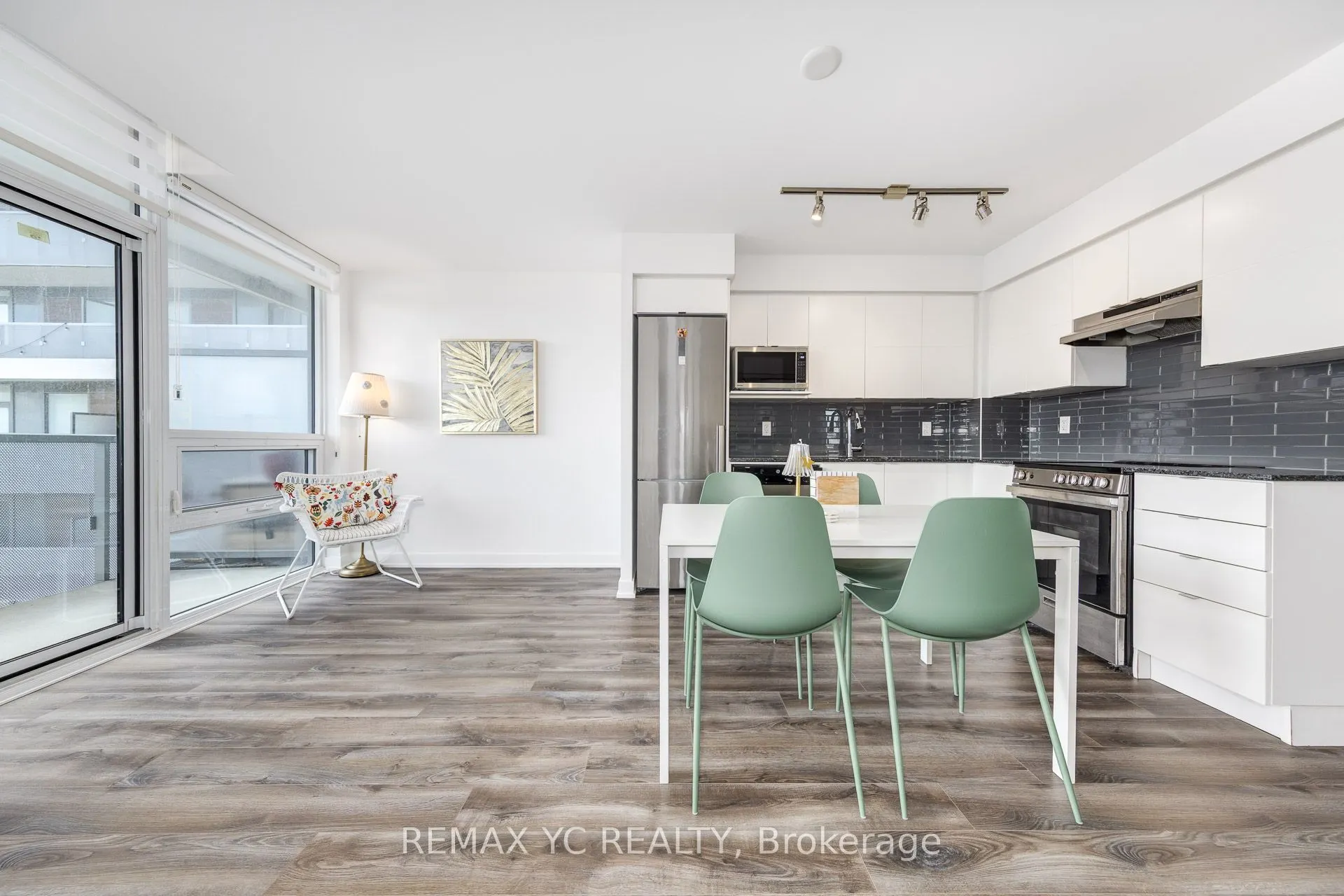 120 Varna Drive, #715