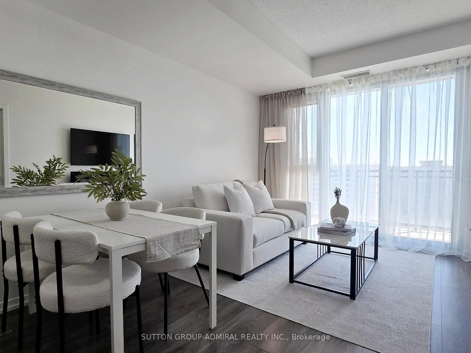 3237 Bayview Avenue, #1111