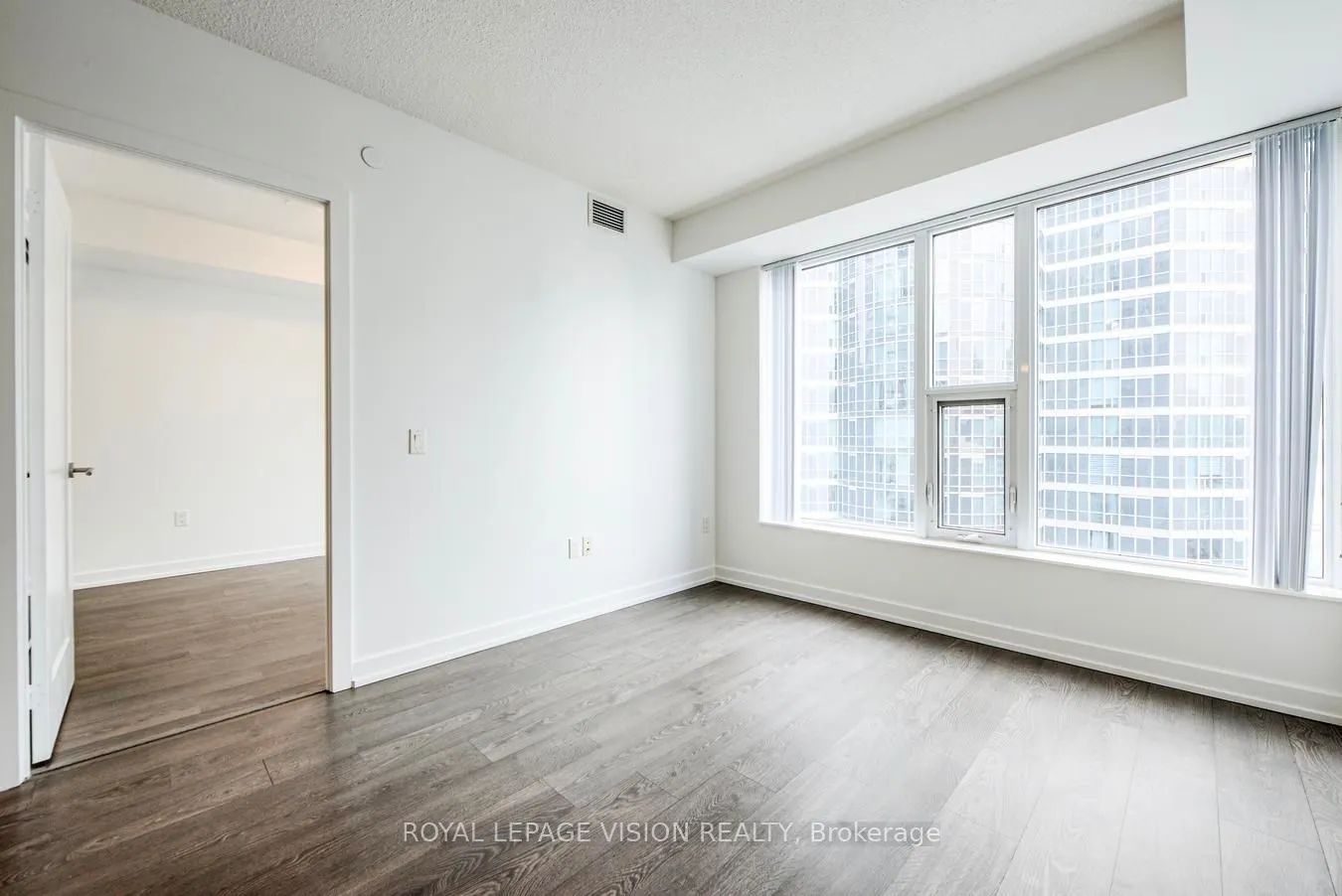 10 York Street, #2409