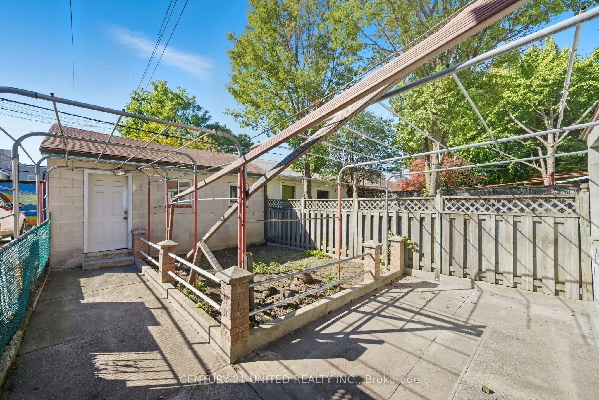 226 Palmerston Avenue