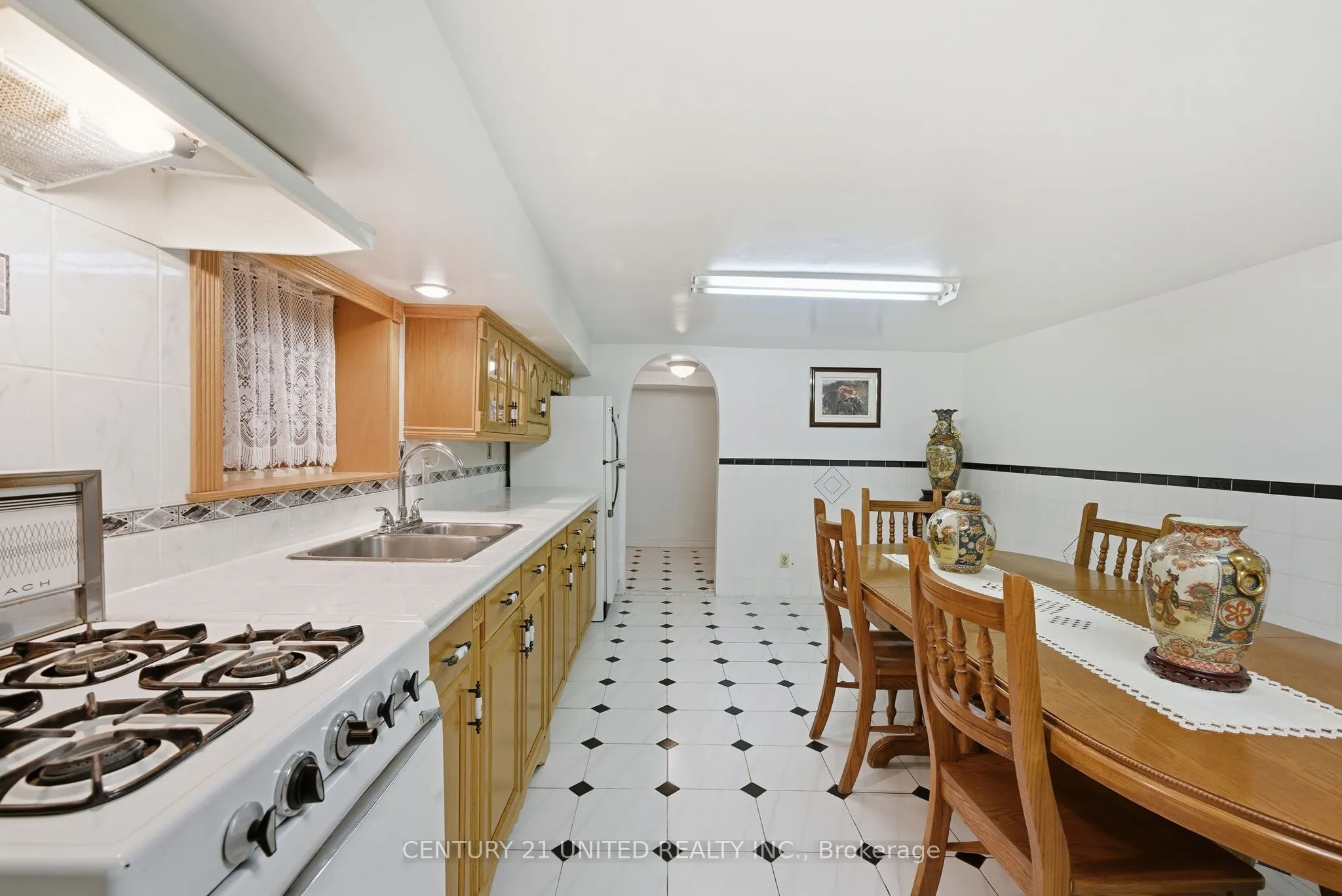 226 Palmerston Avenue