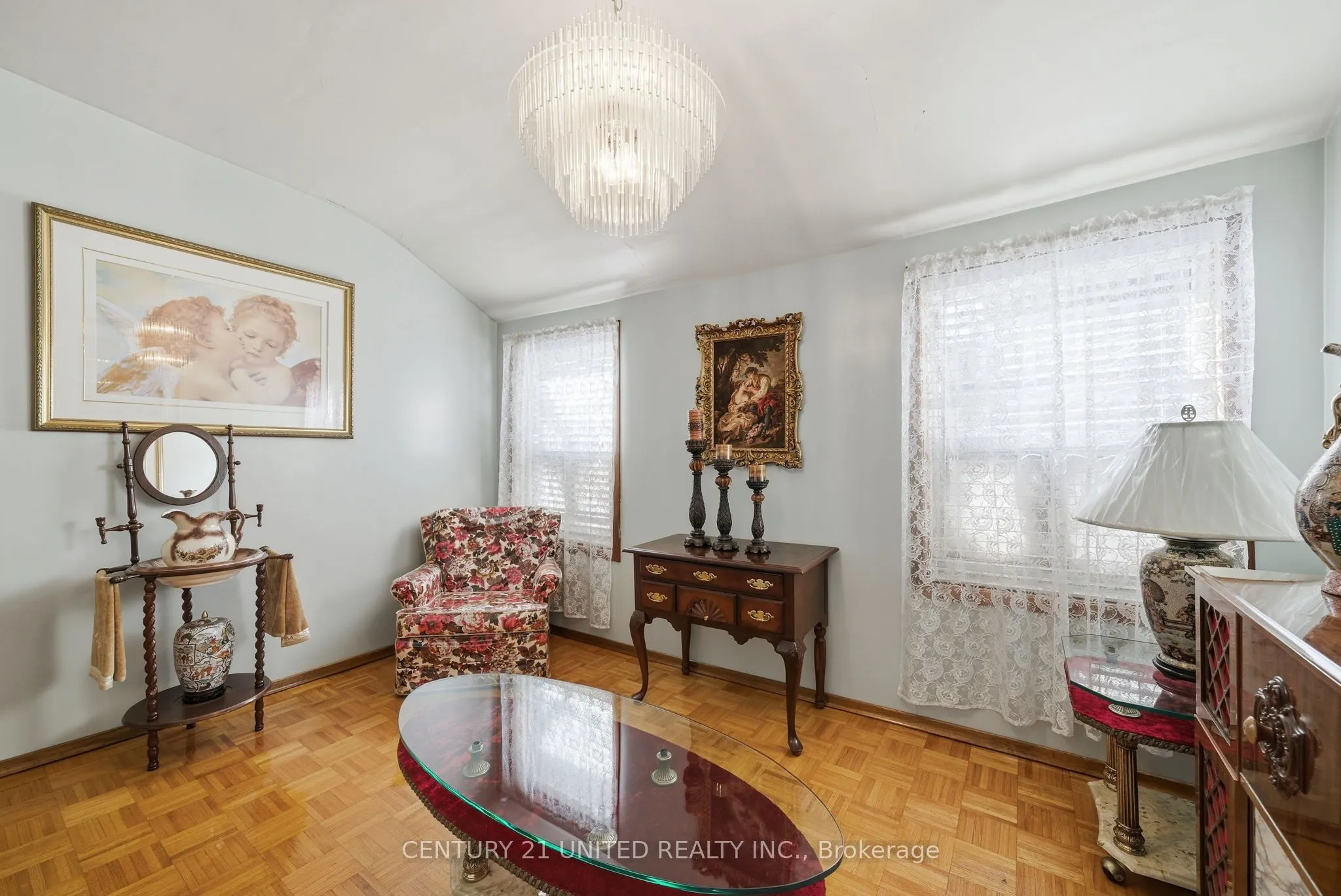 226 Palmerston Avenue