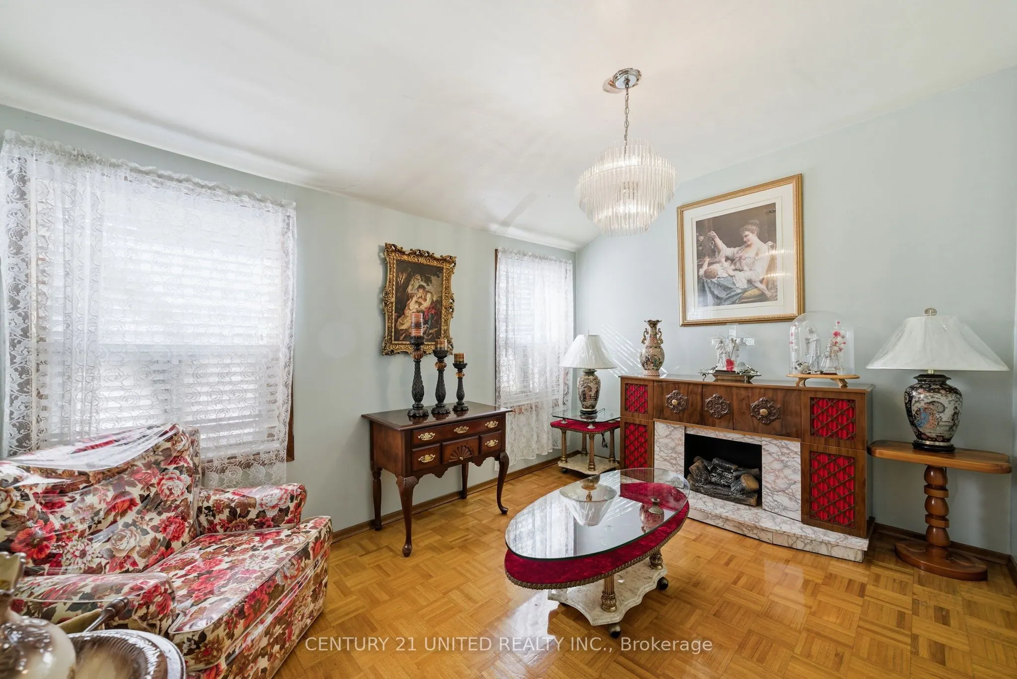 226 Palmerston Avenue