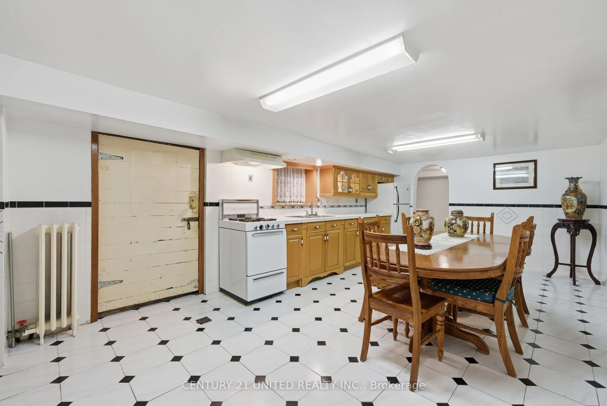 226 Palmerston Avenue