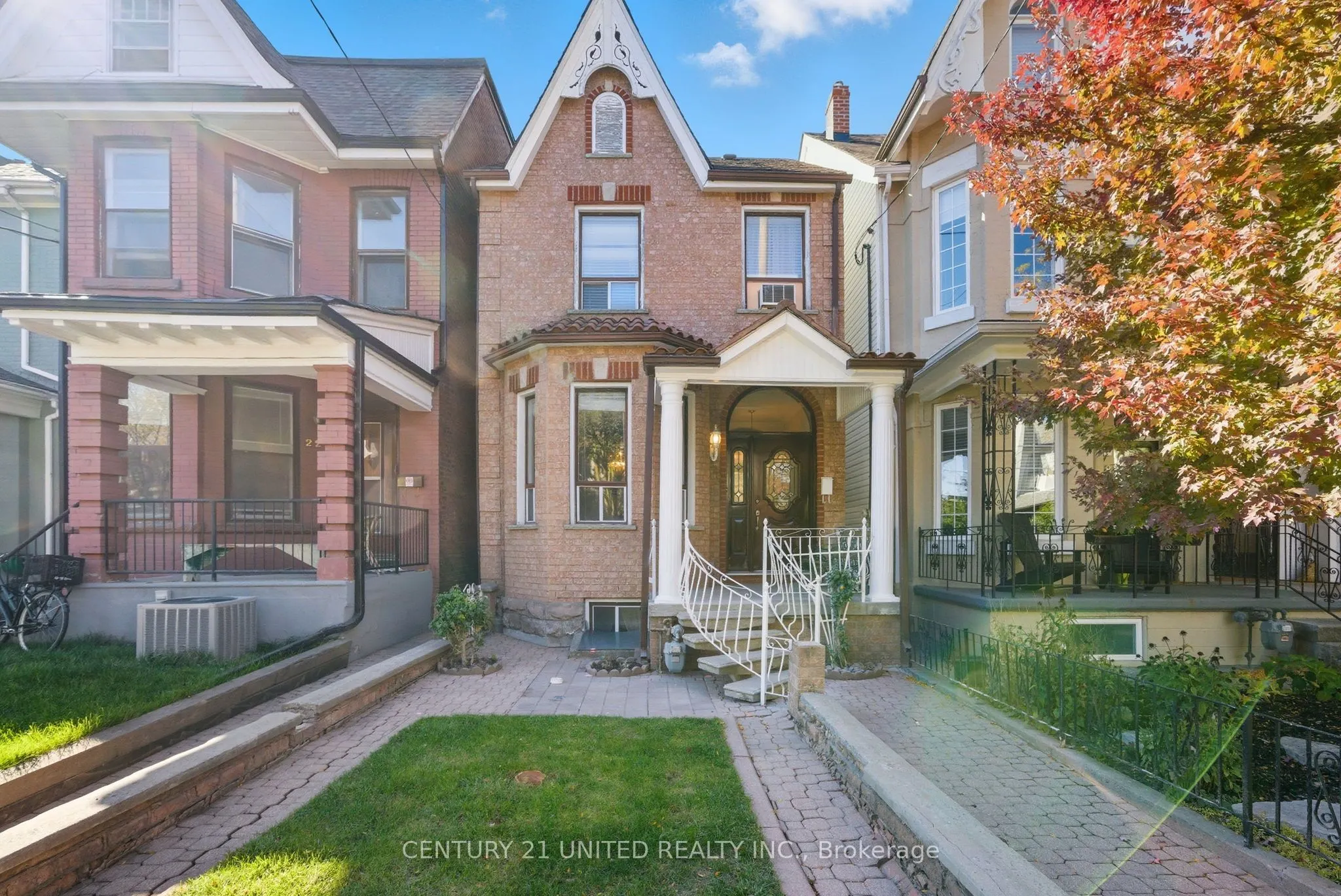 226 Palmerston Avenue