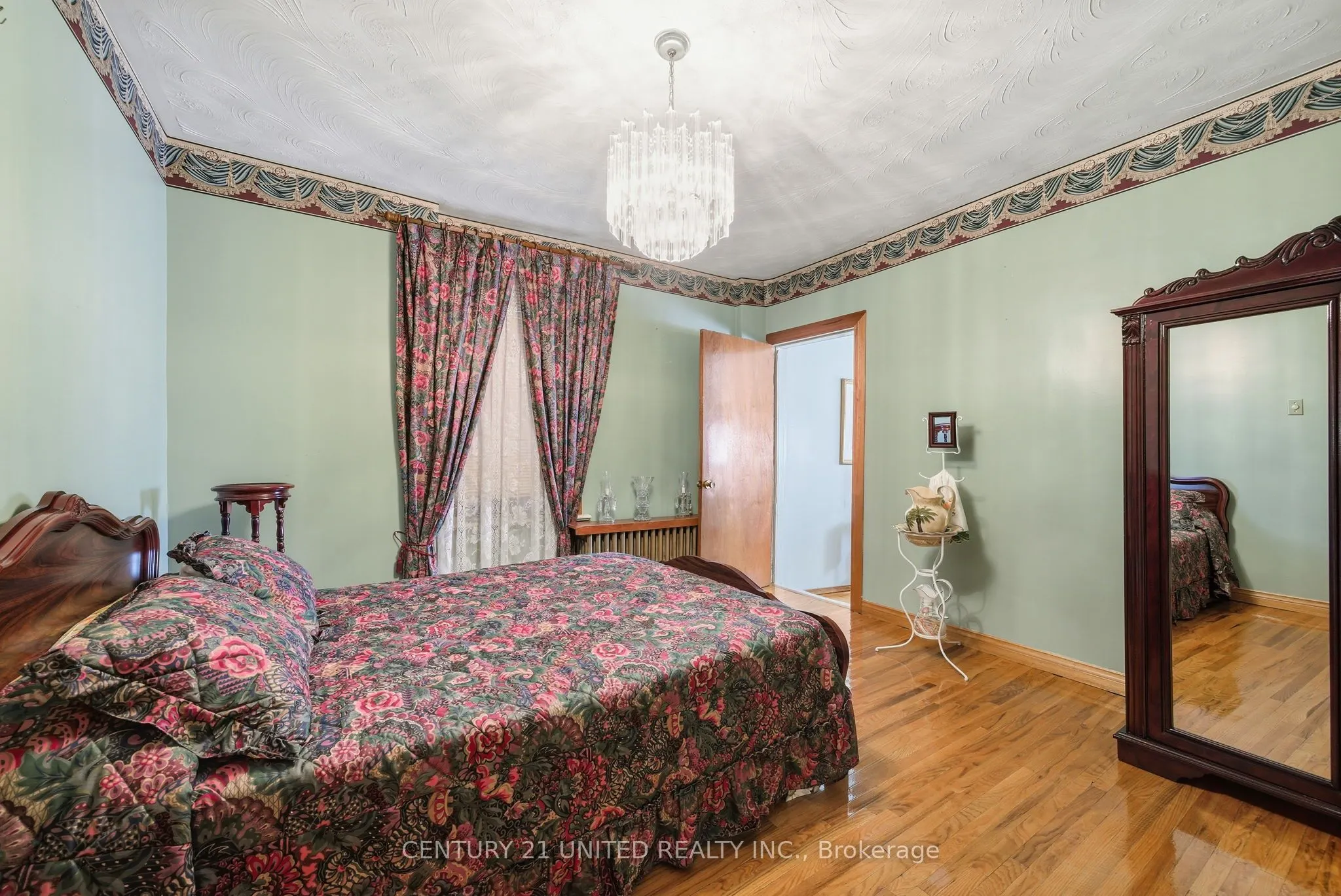 226 Palmerston Avenue