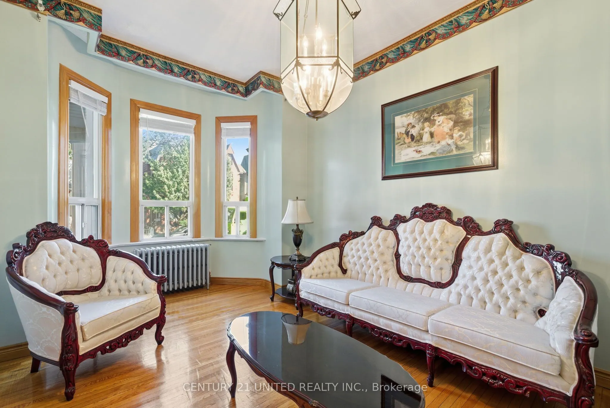 226 Palmerston Avenue
