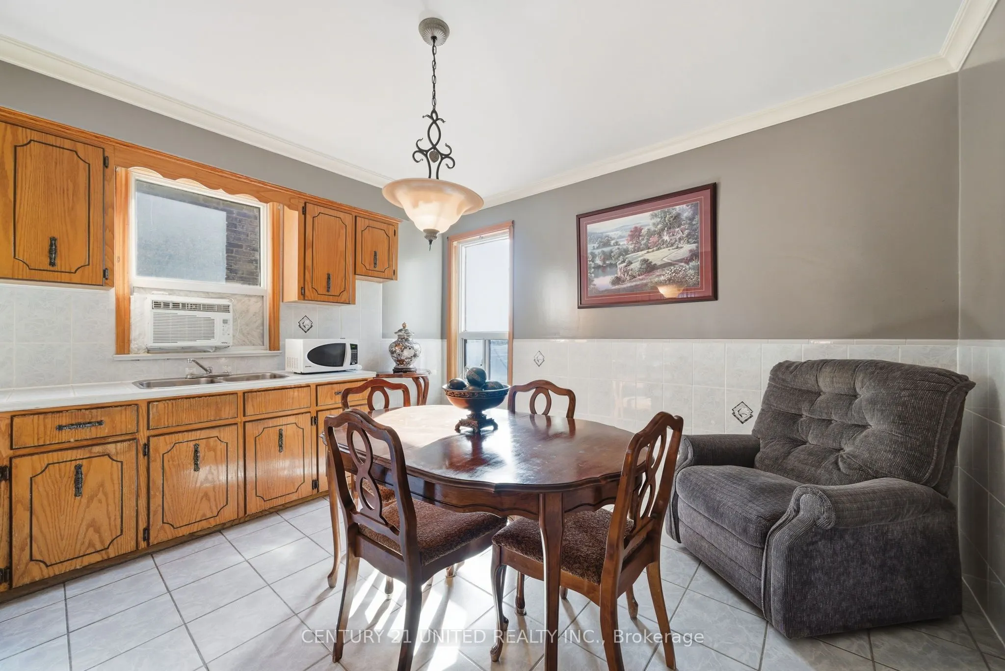 226 Palmerston Avenue