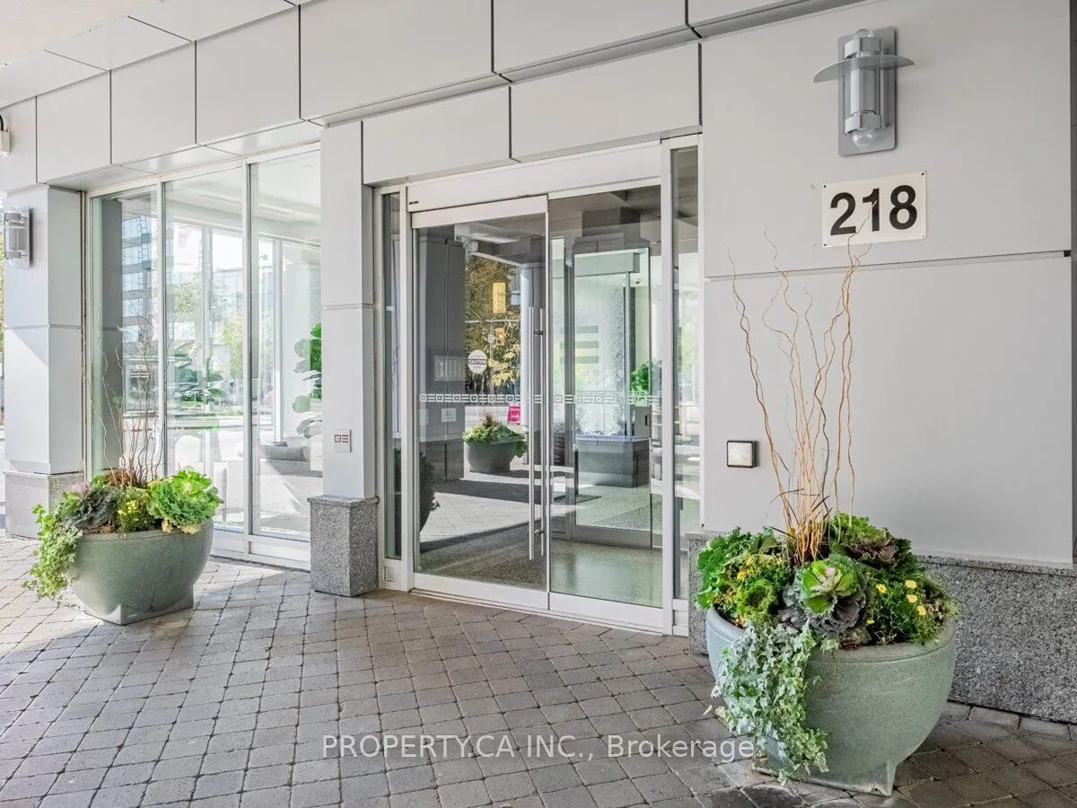 218 Queens Quay W, #2109