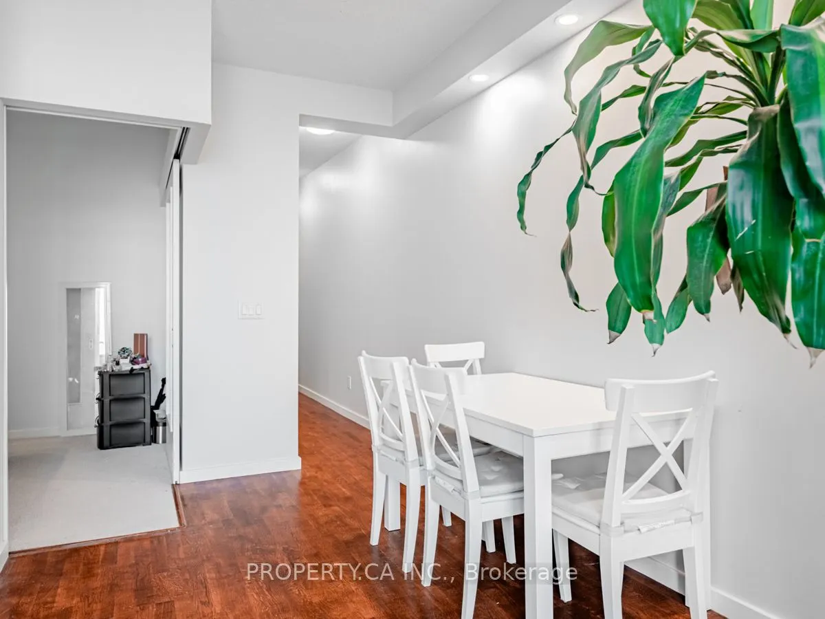 218 Queens Quay W, #2109