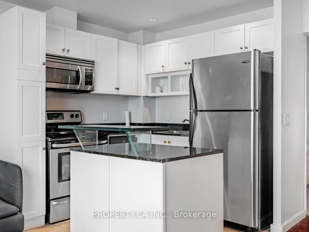 218 Queens Quay W, #2109