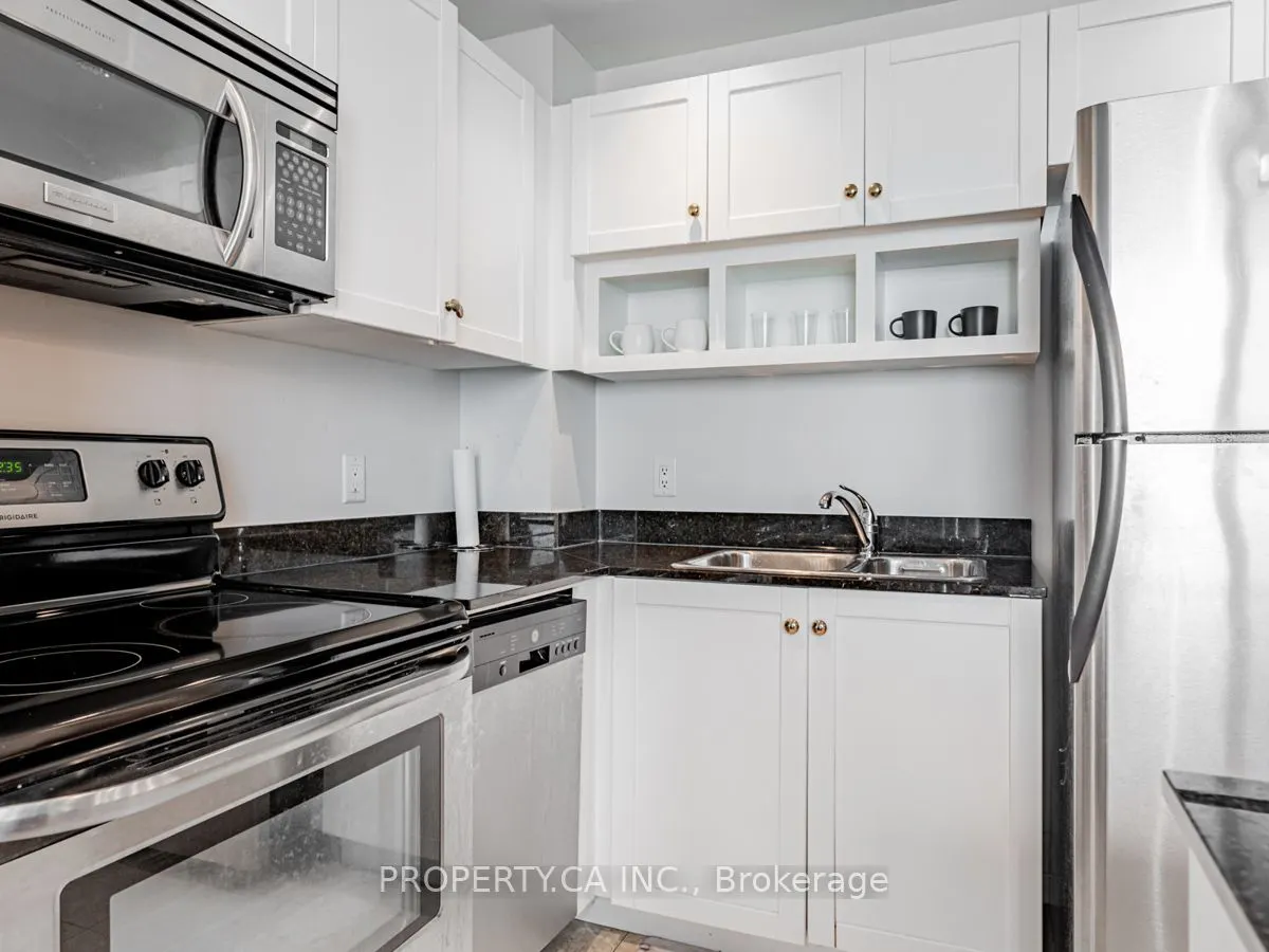 218 Queens Quay W, #2109