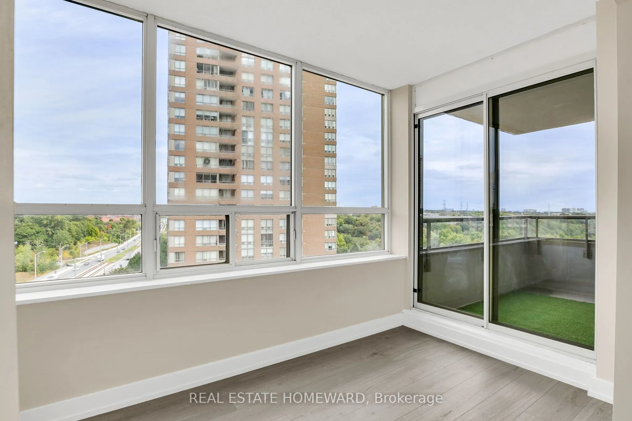 215 Wynford Drive, #1006