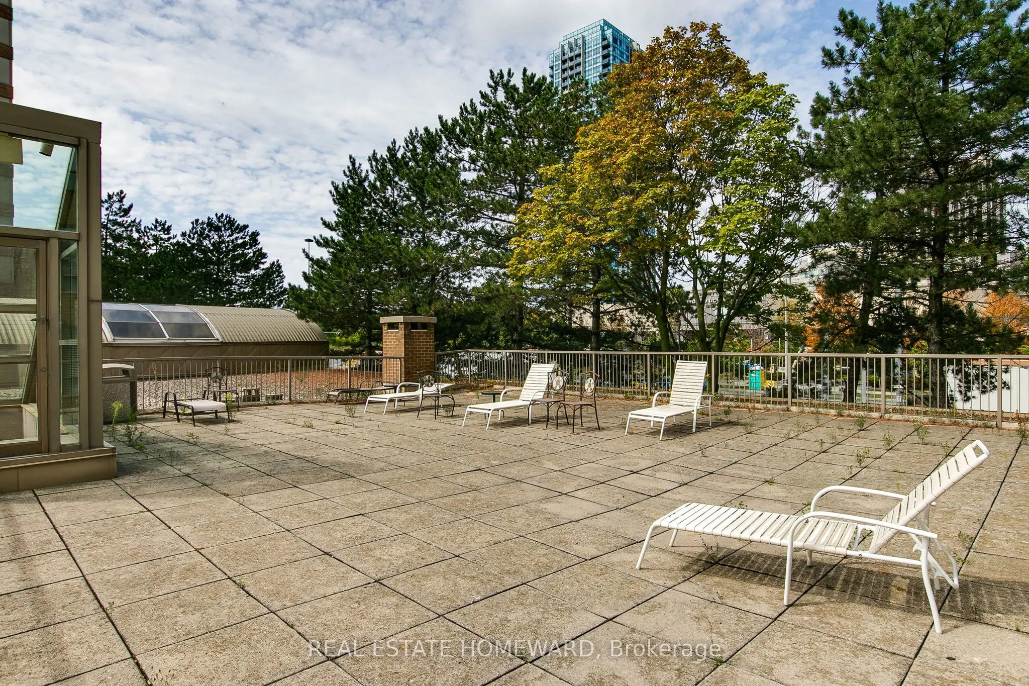 215 Wynford Drive, #1006