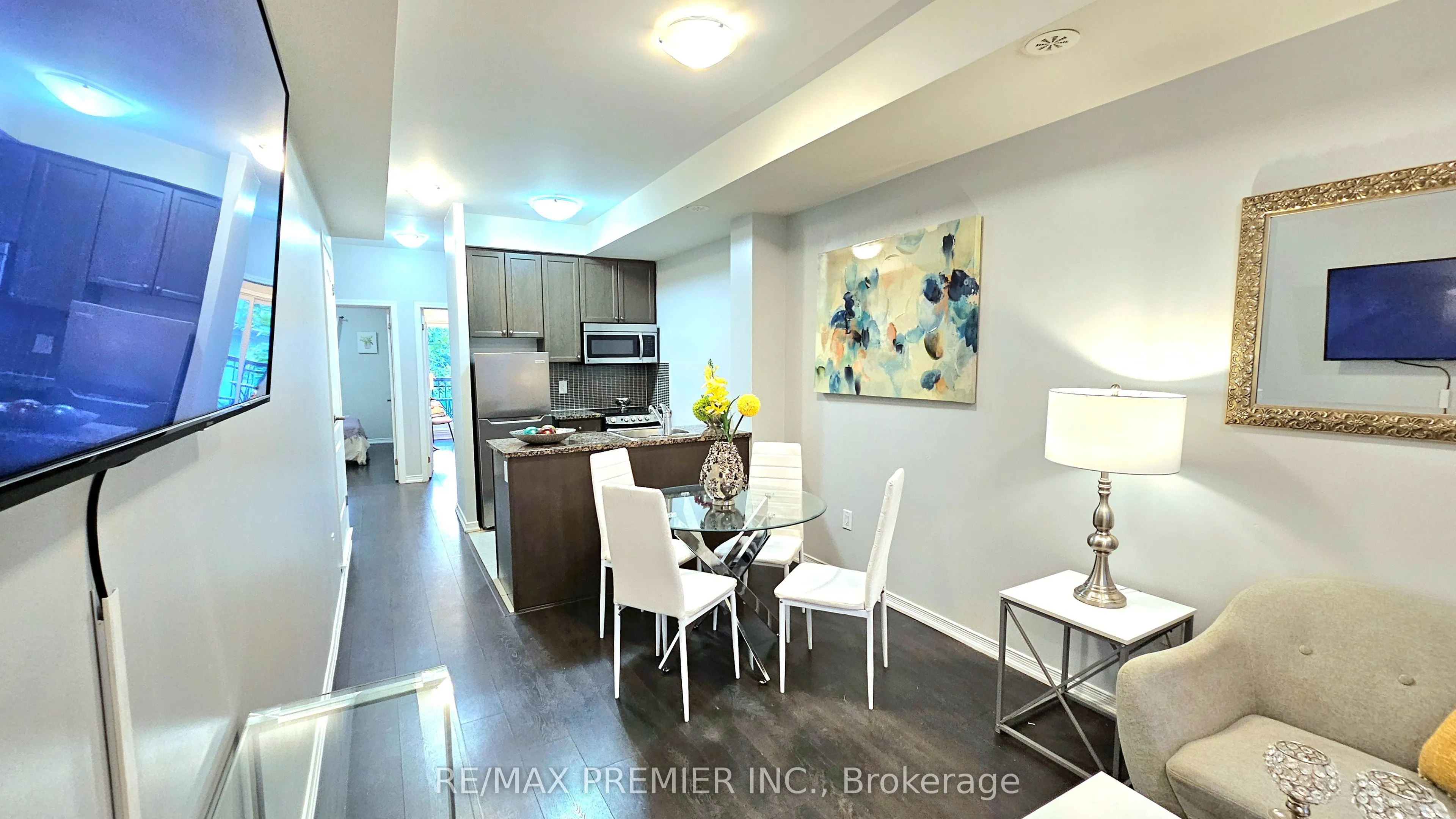 19 Coneflower Crescent, #272