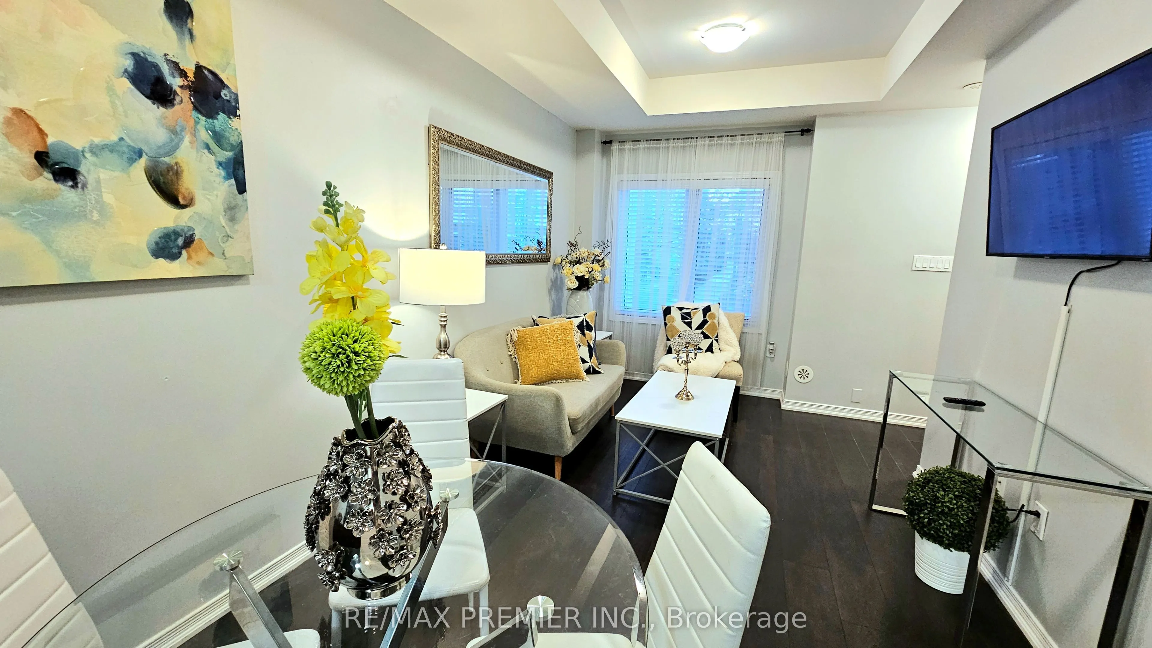 19 Coneflower Crescent, #272
