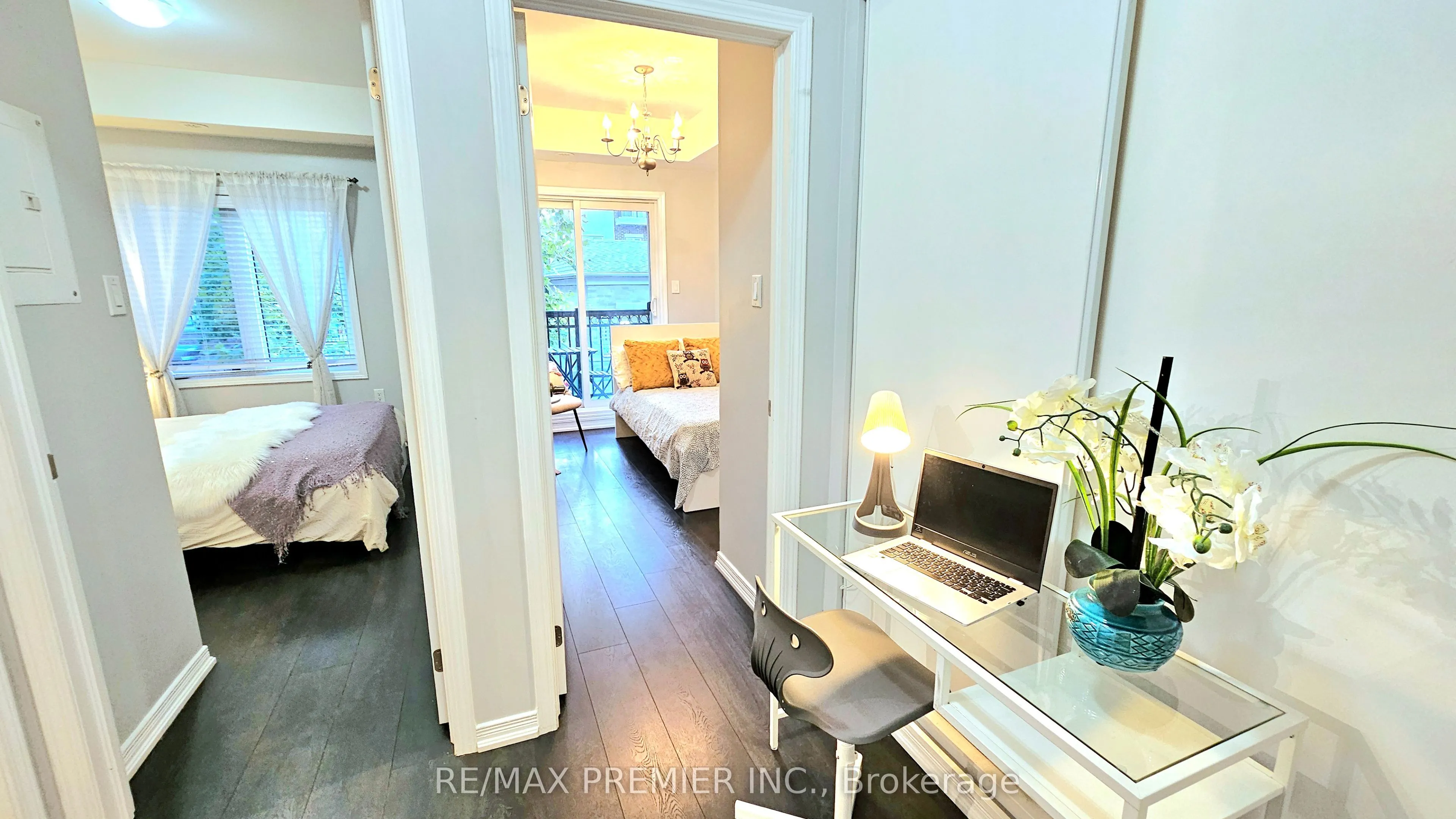 19 Coneflower Crescent, #272