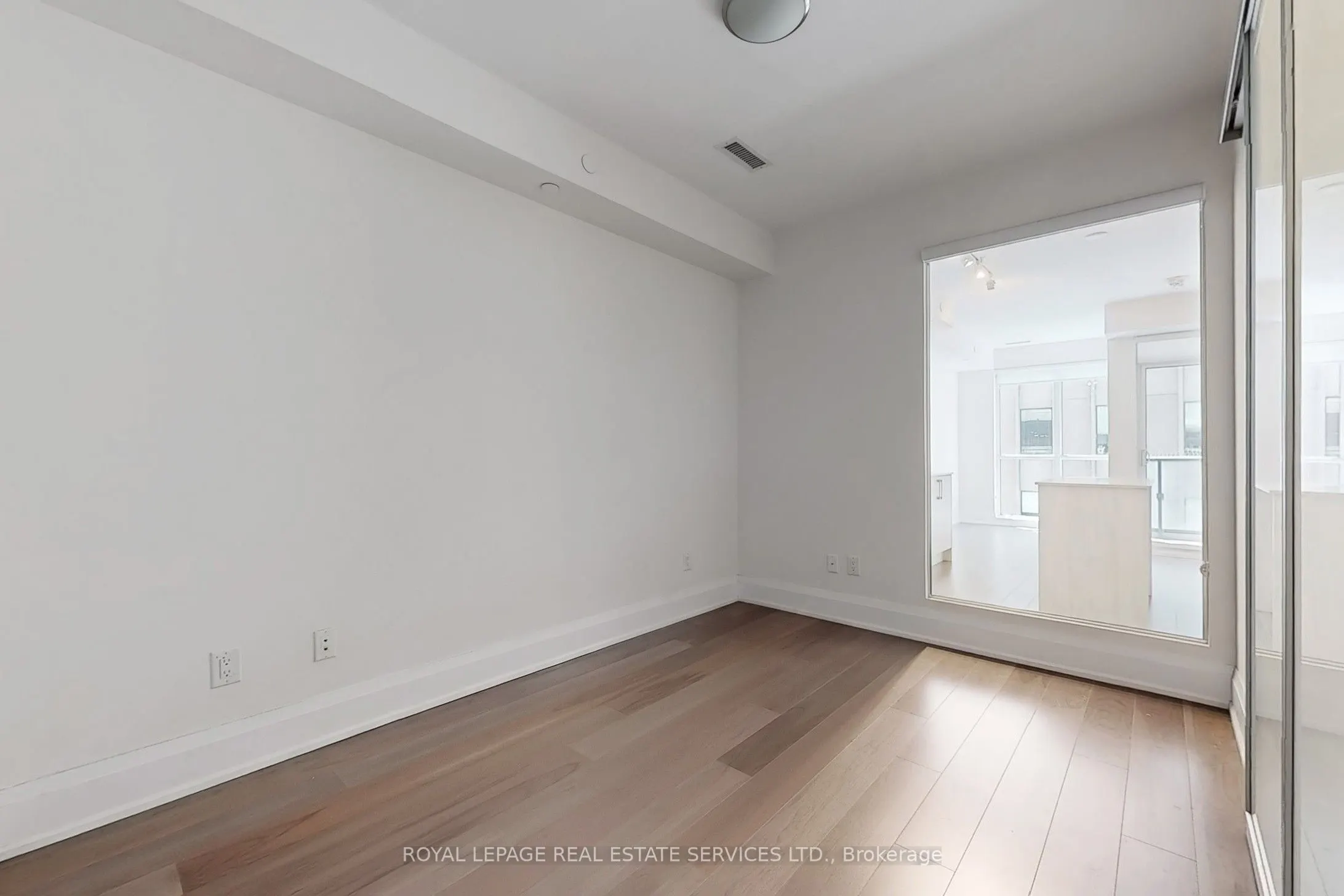 88 Cumberland Street, #808