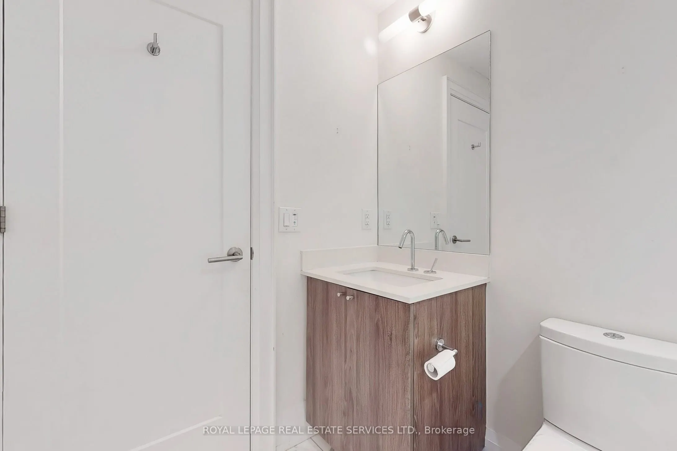 88 Cumberland Street, #808