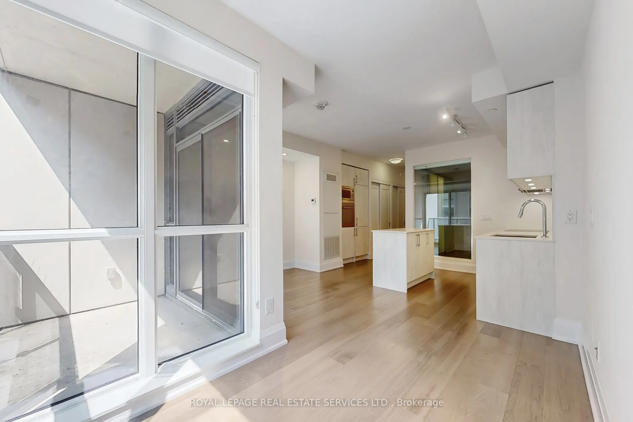 88 Cumberland Street, #808