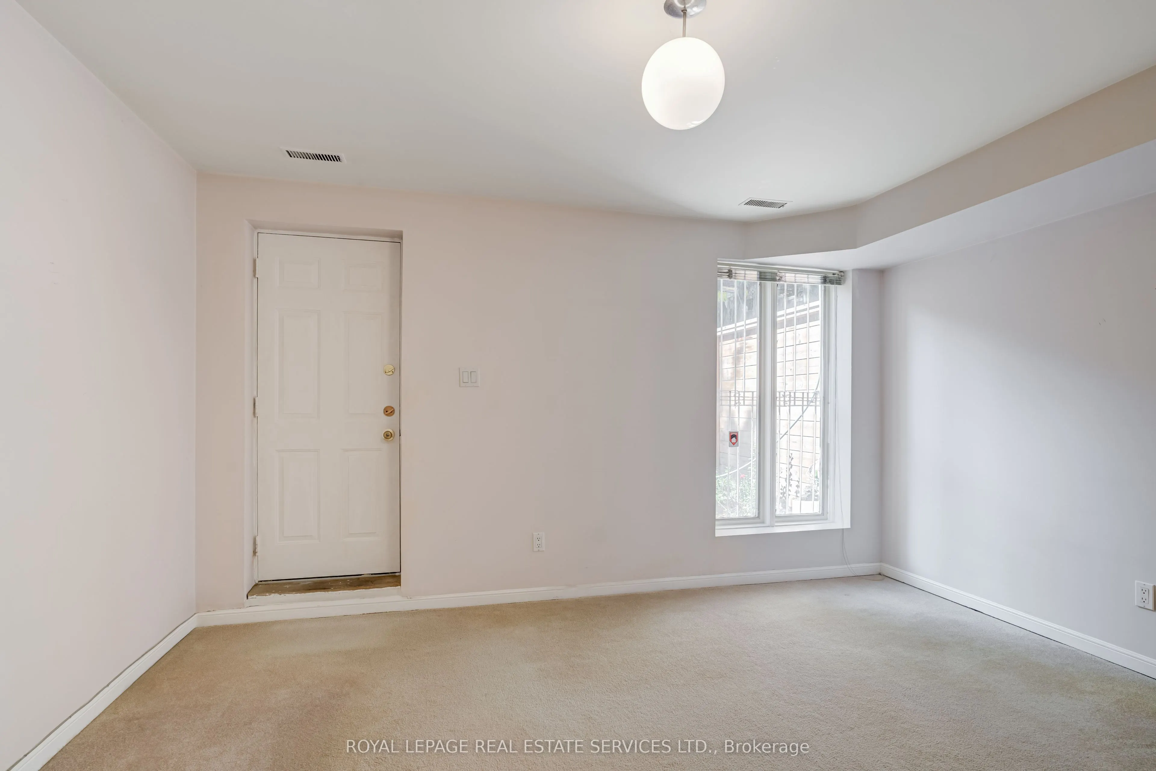 64 Arnold Avenue
