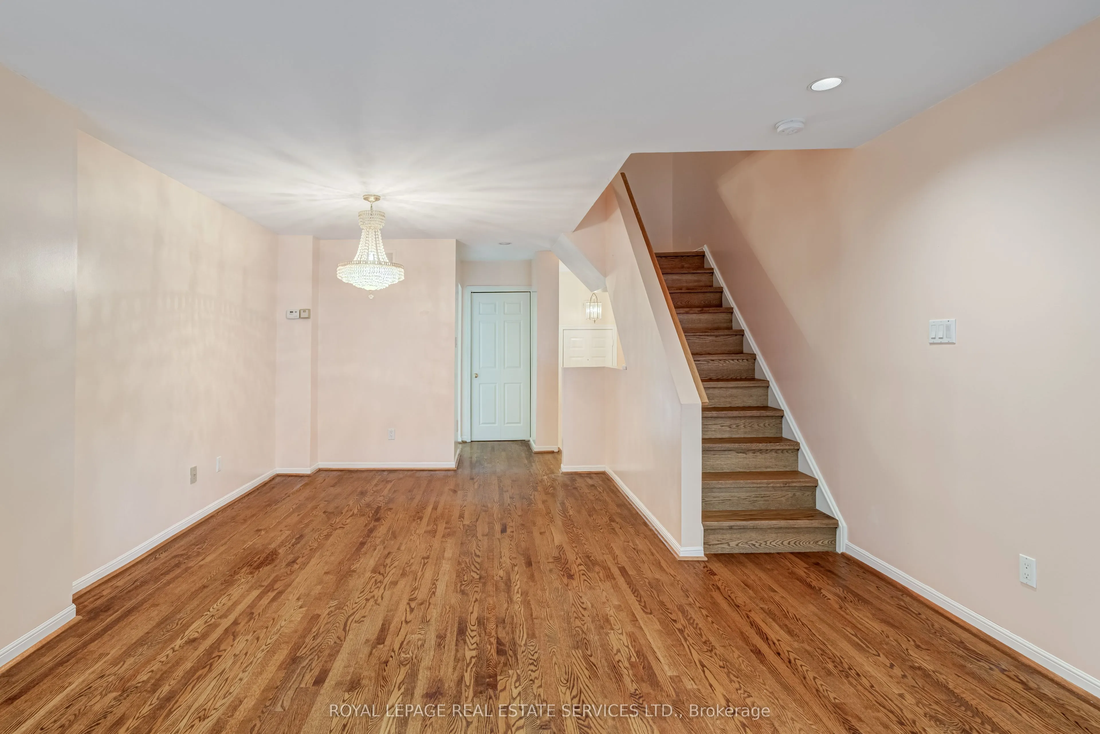 64 Arnold Avenue