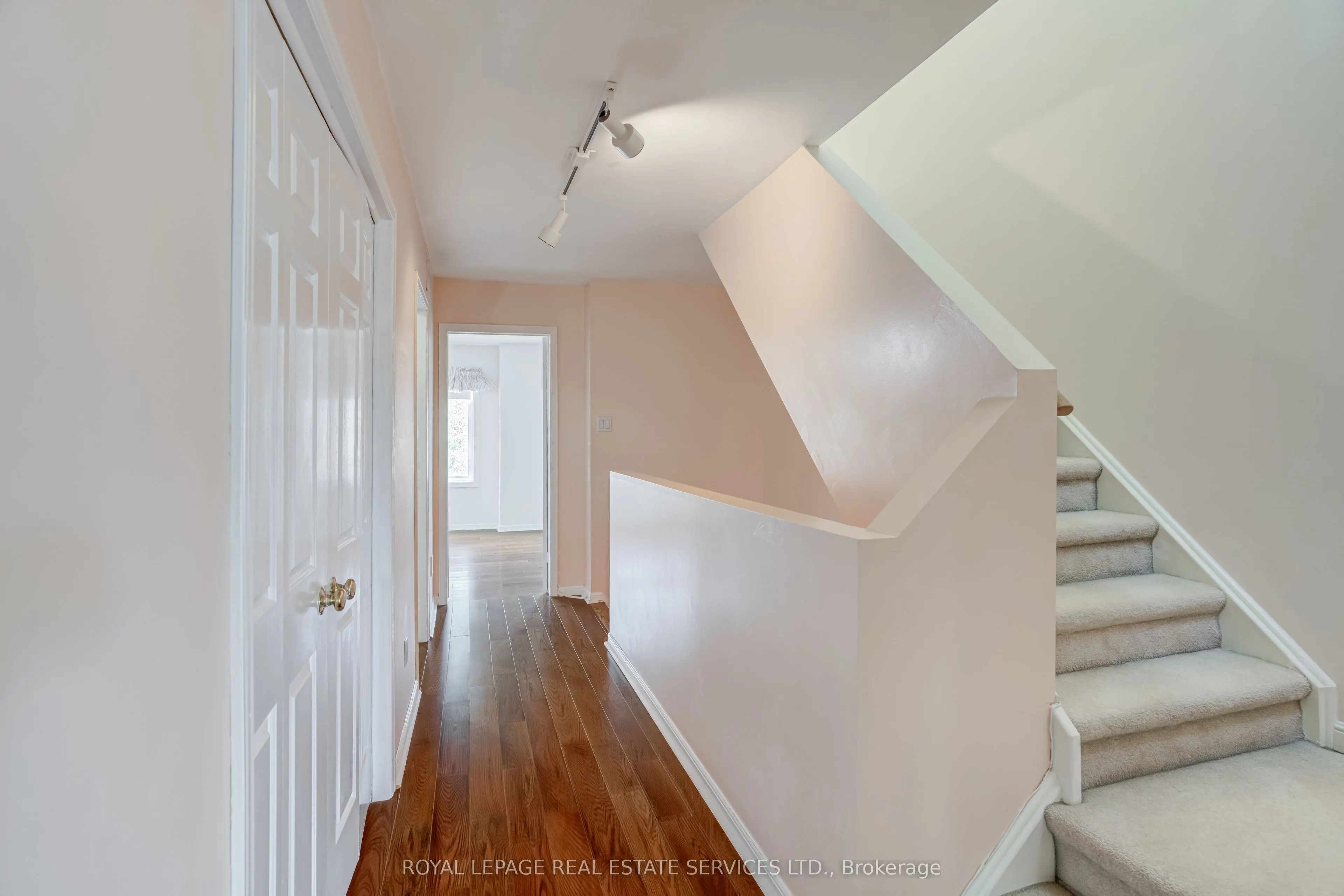 64 Arnold Avenue