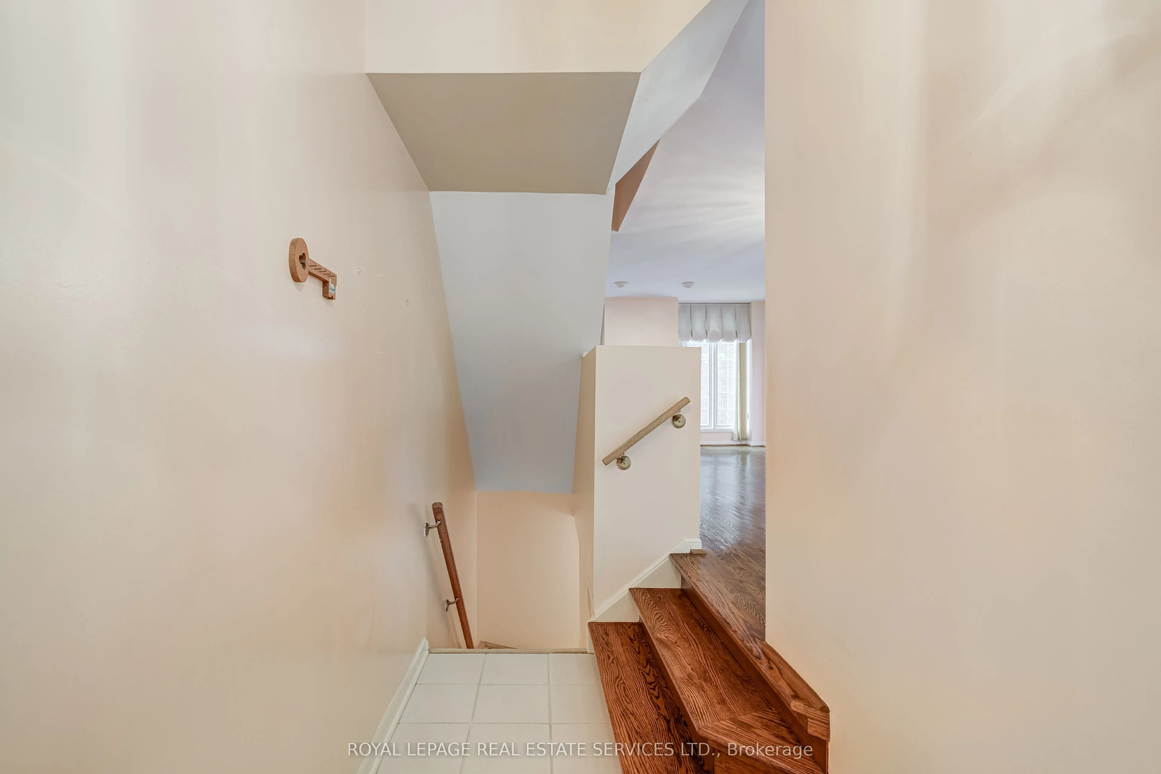 64 Arnold Avenue