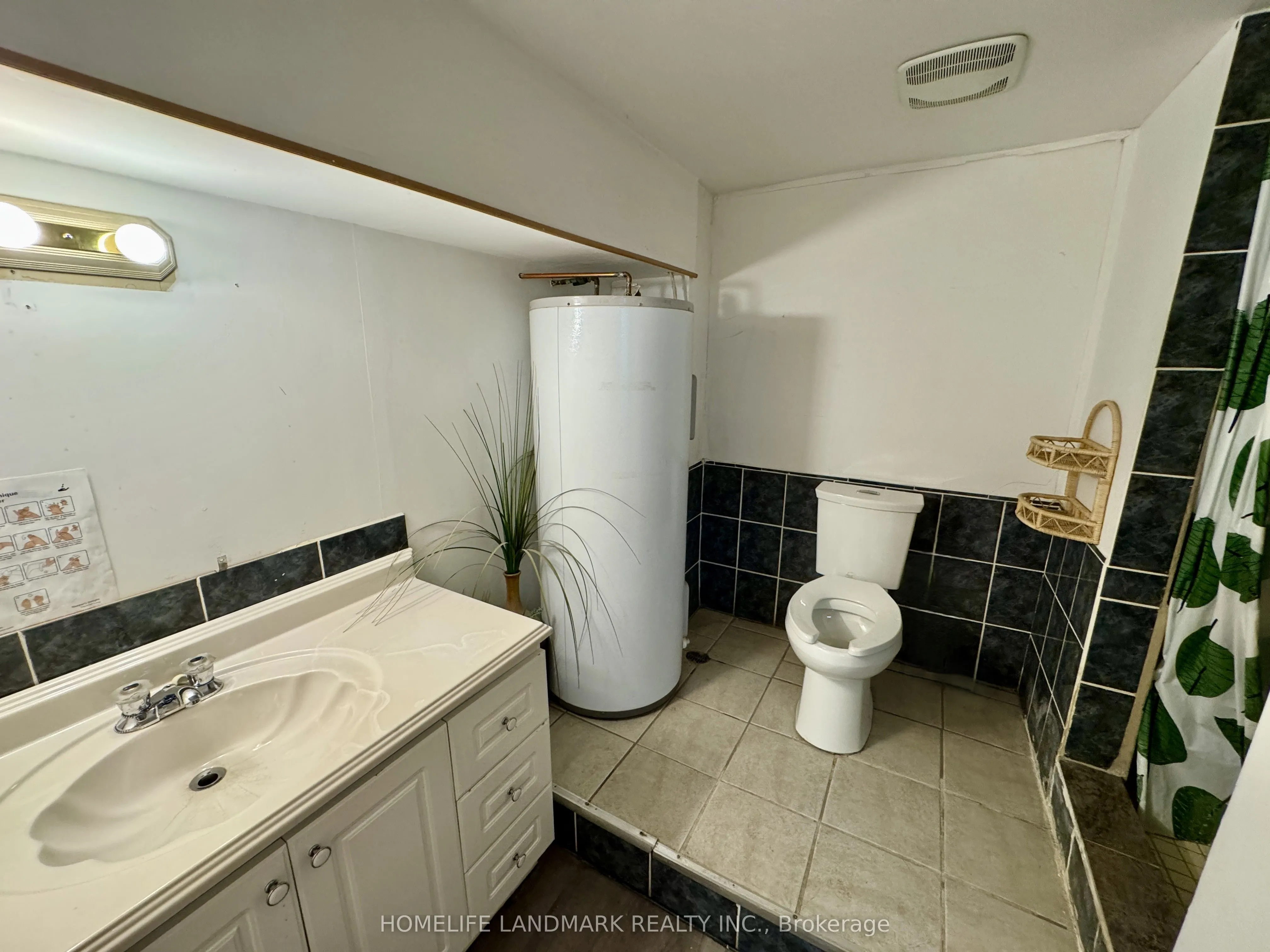 450 Spadina Avenue, #6